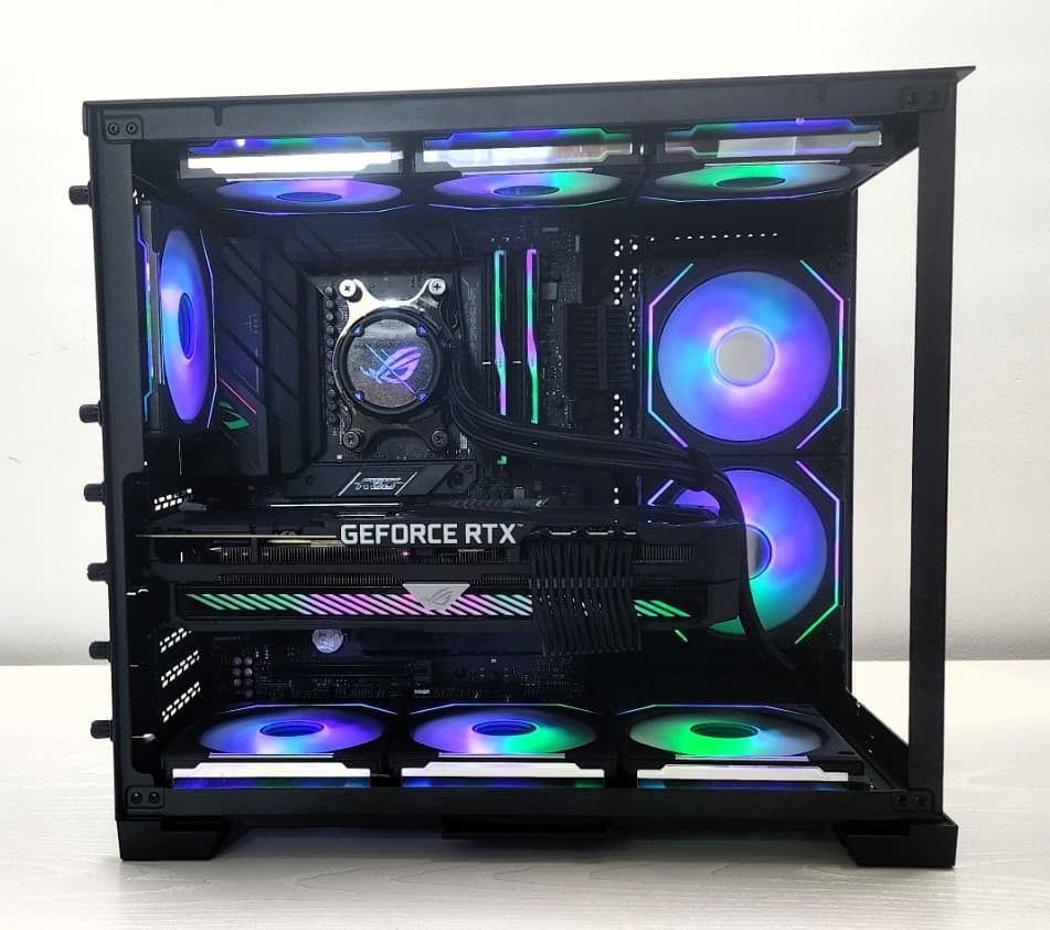 ALL ROG/Lian Li Custom Gaming PC - 7600X/RTX 3070Ti - READ DESCRIPTION!!!