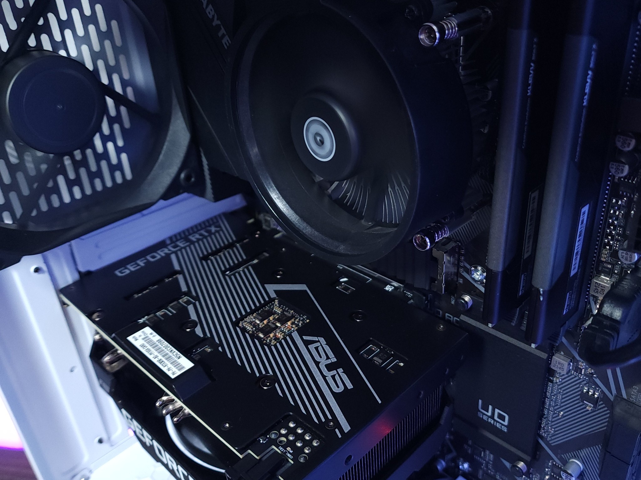 🤍💜RTX 3050 | Core i3 10100F | 16GB 3200MHz | 1TB M.2 NVMe SSD