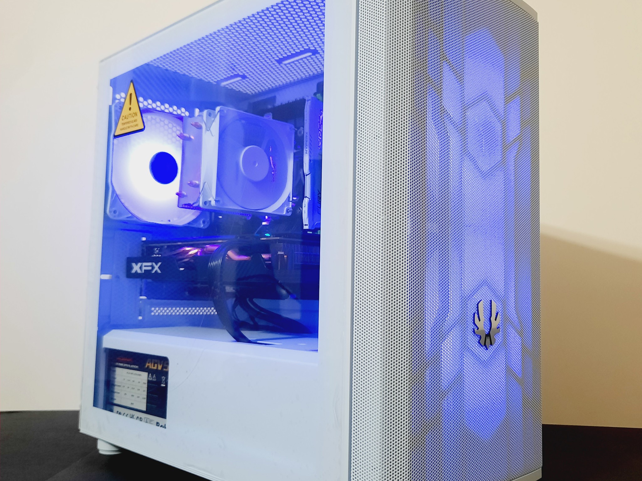 ⚡Budget White Gaming PC - Intel Xeon 8-cores ● 16GB RAM ● 512GB SSD ● AMD RX 580 8GB