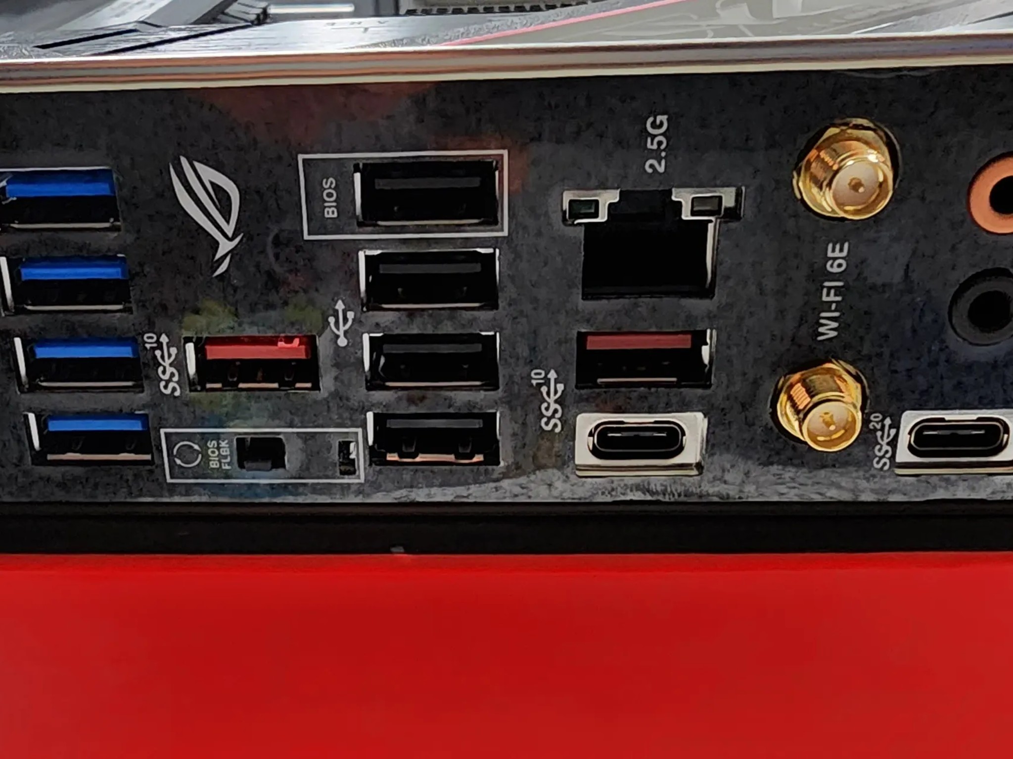 ASUS ROG Strix B650E-F Gaming WiFi