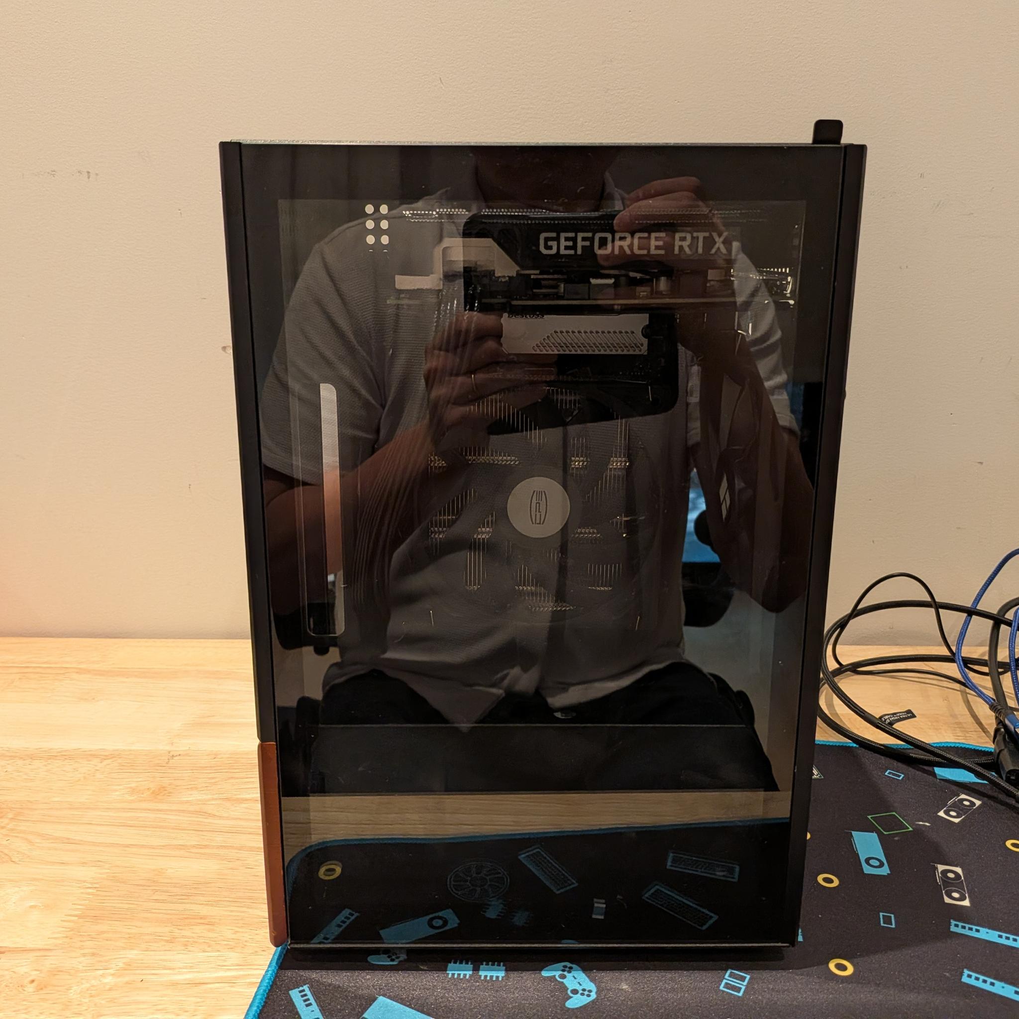 4K Mini Mammoth - RTX 4070 Ti Super, Ryzen 5 7600X3D, 32 GB DDR5, 1 TB Gen 4 NVME, RGB