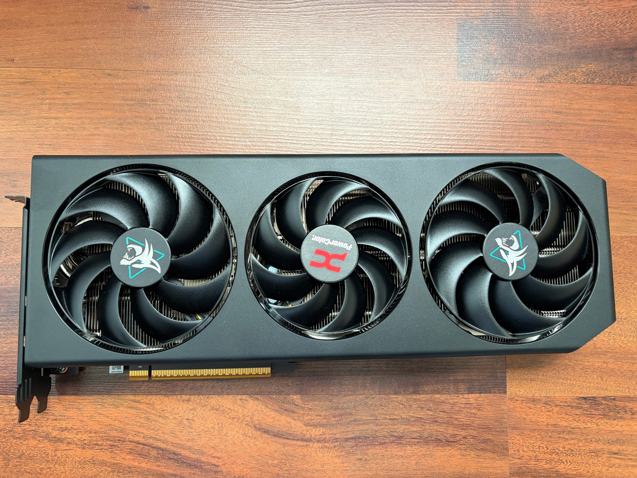 RX 9070 16GB Powercolor Hellhound