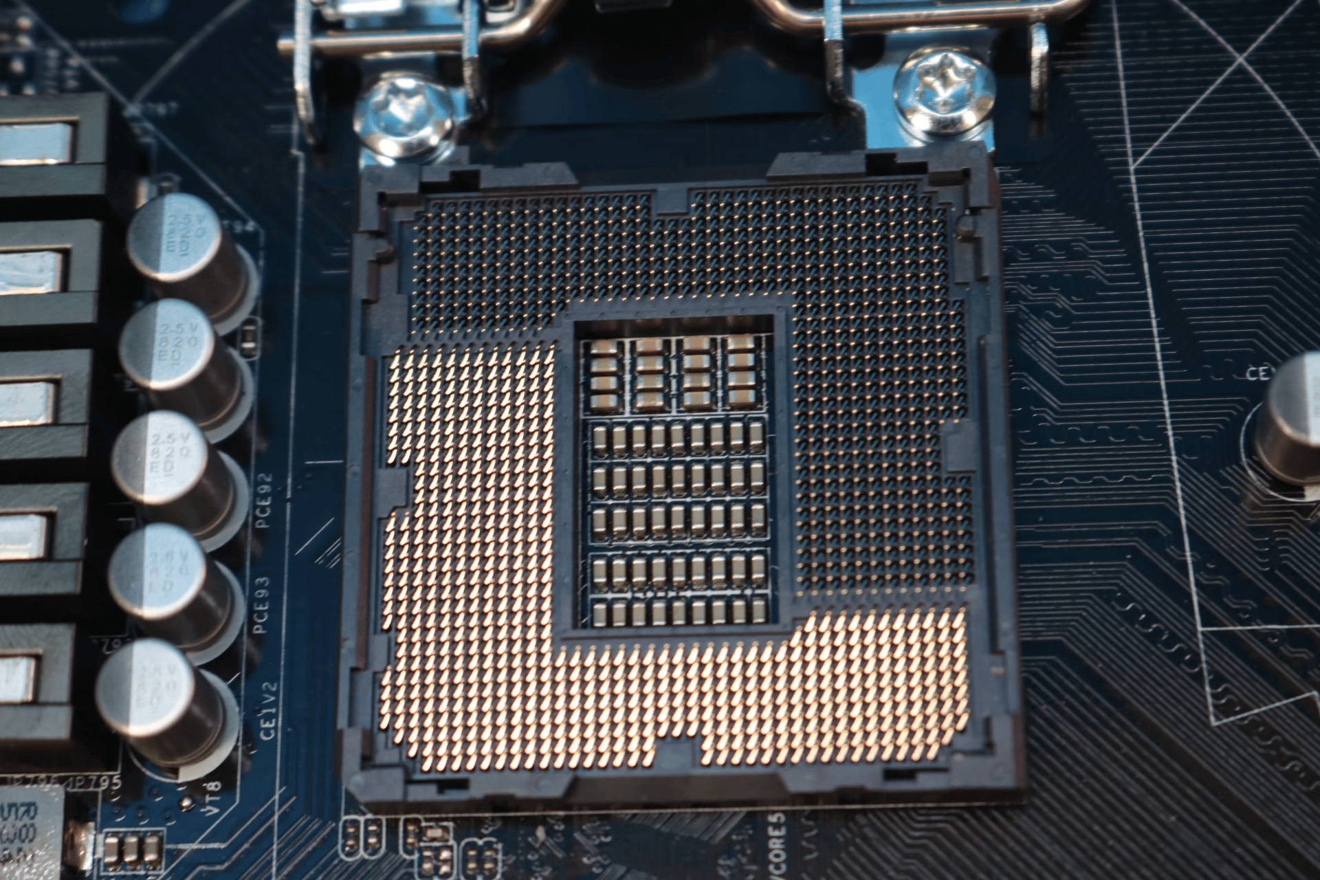 *NEWEST BIOS* ASRock H110M-ITX Intel LGA1151/Socket H4 DDR4 mini-ITX Motherboard & I/O Shield