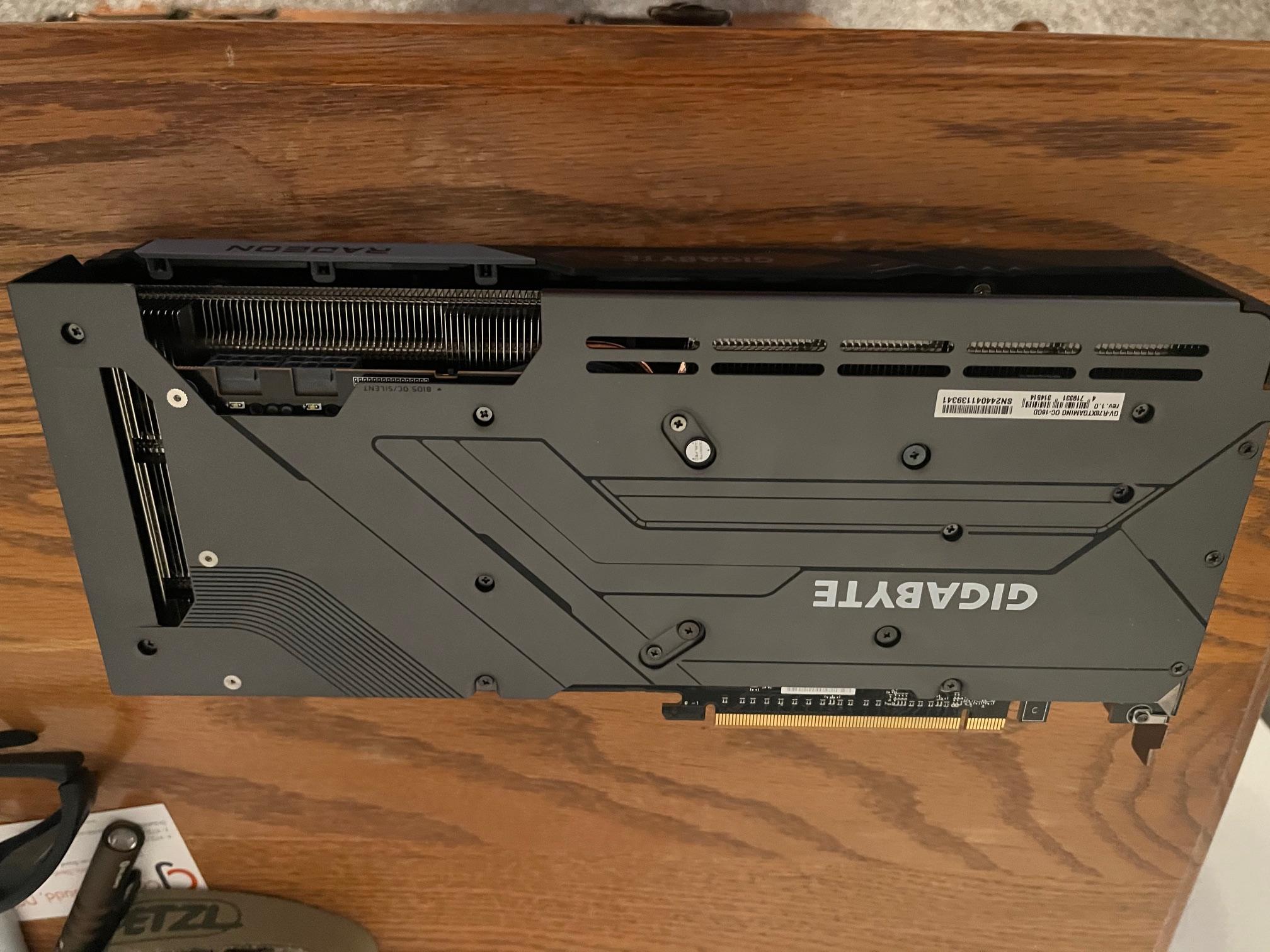 ❗SALE ❗Gigabyte RX 7800 XT – Barely Used – $500