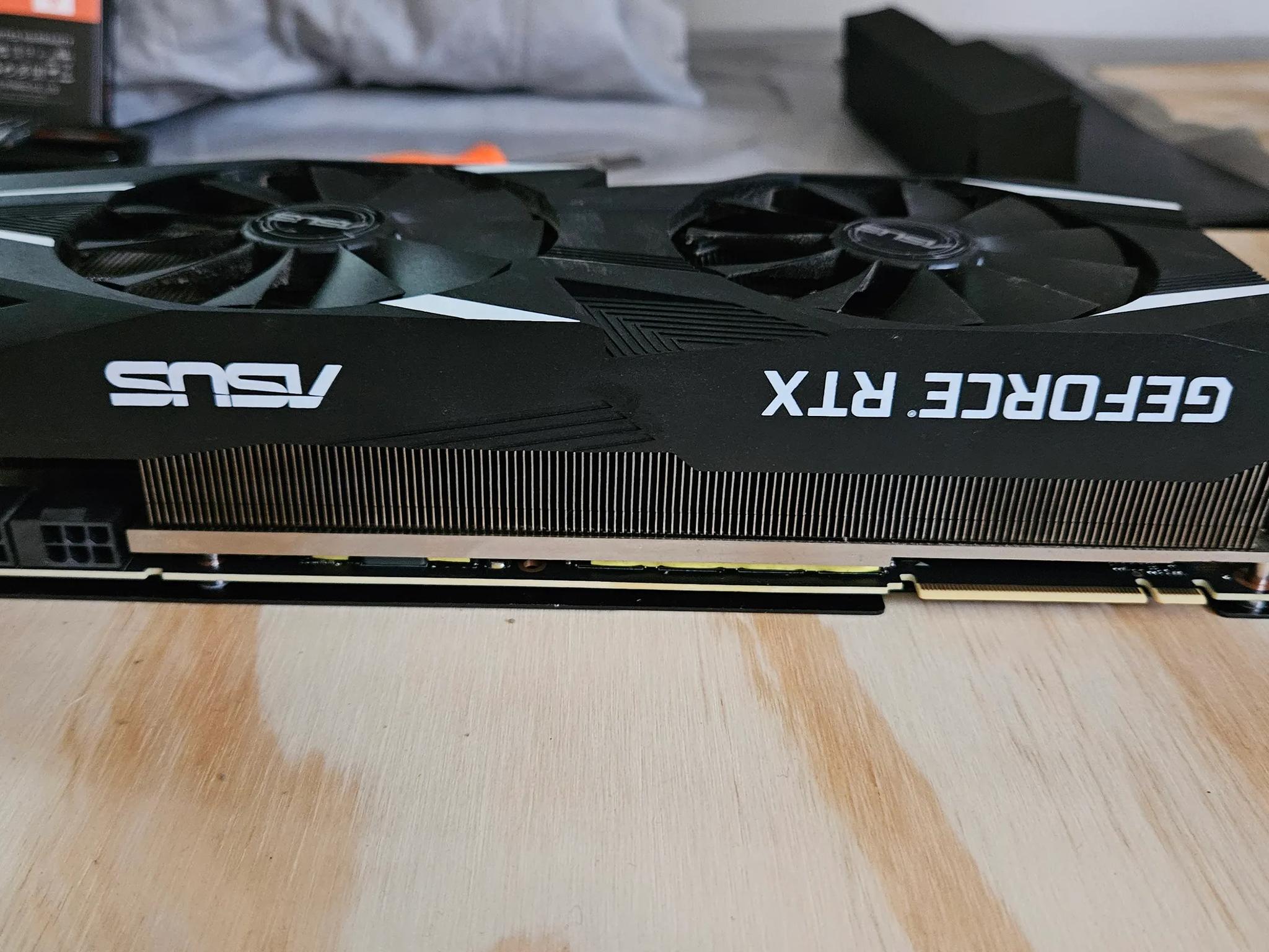 ASUS GeForce® RTX 2080 8GB Dual-fan OC Edition GDDR6
