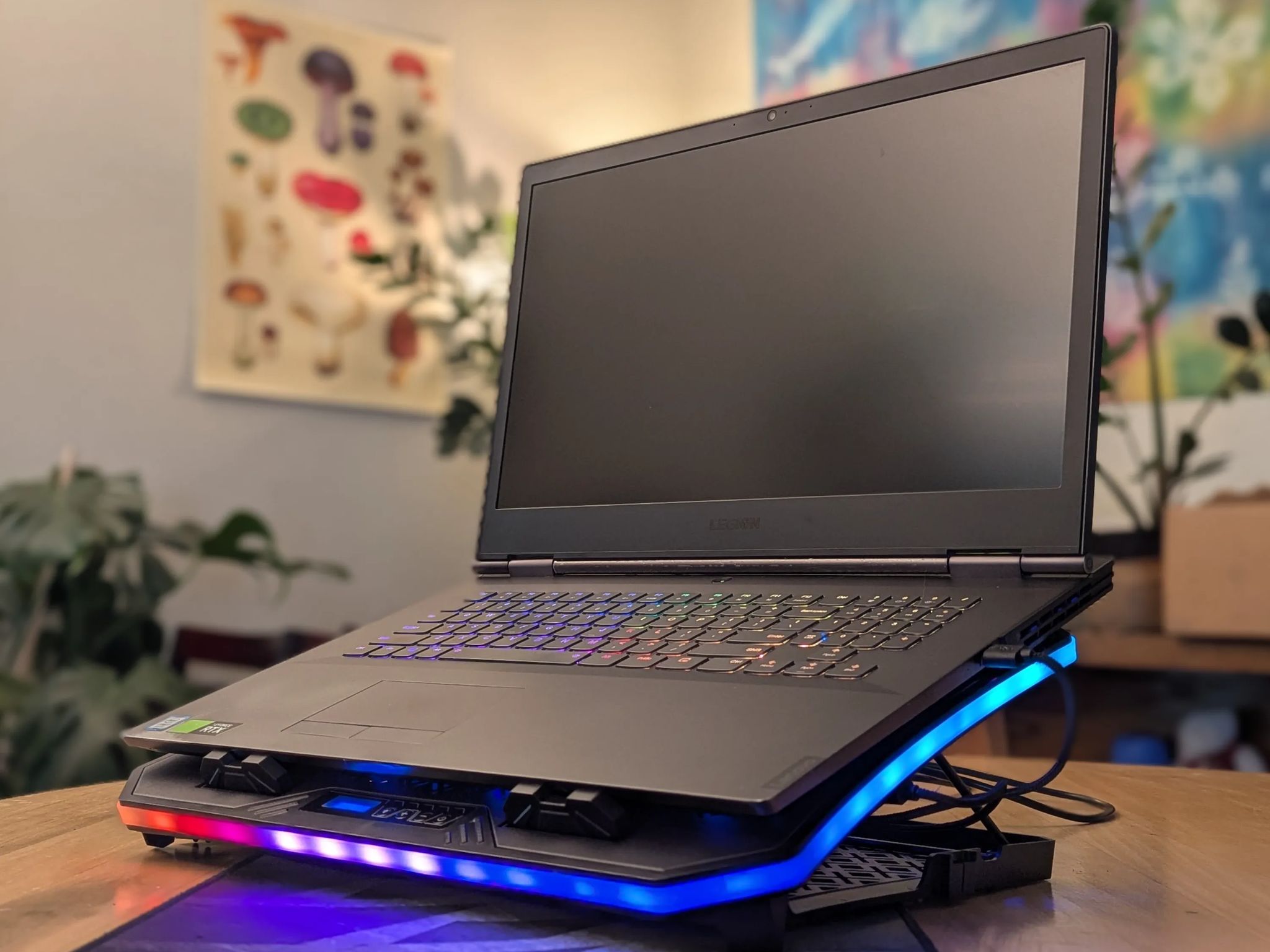 🔥 Lenovo Legion Y740 17" – RTX 2080 Gaming Beast + RGB Stand 💻