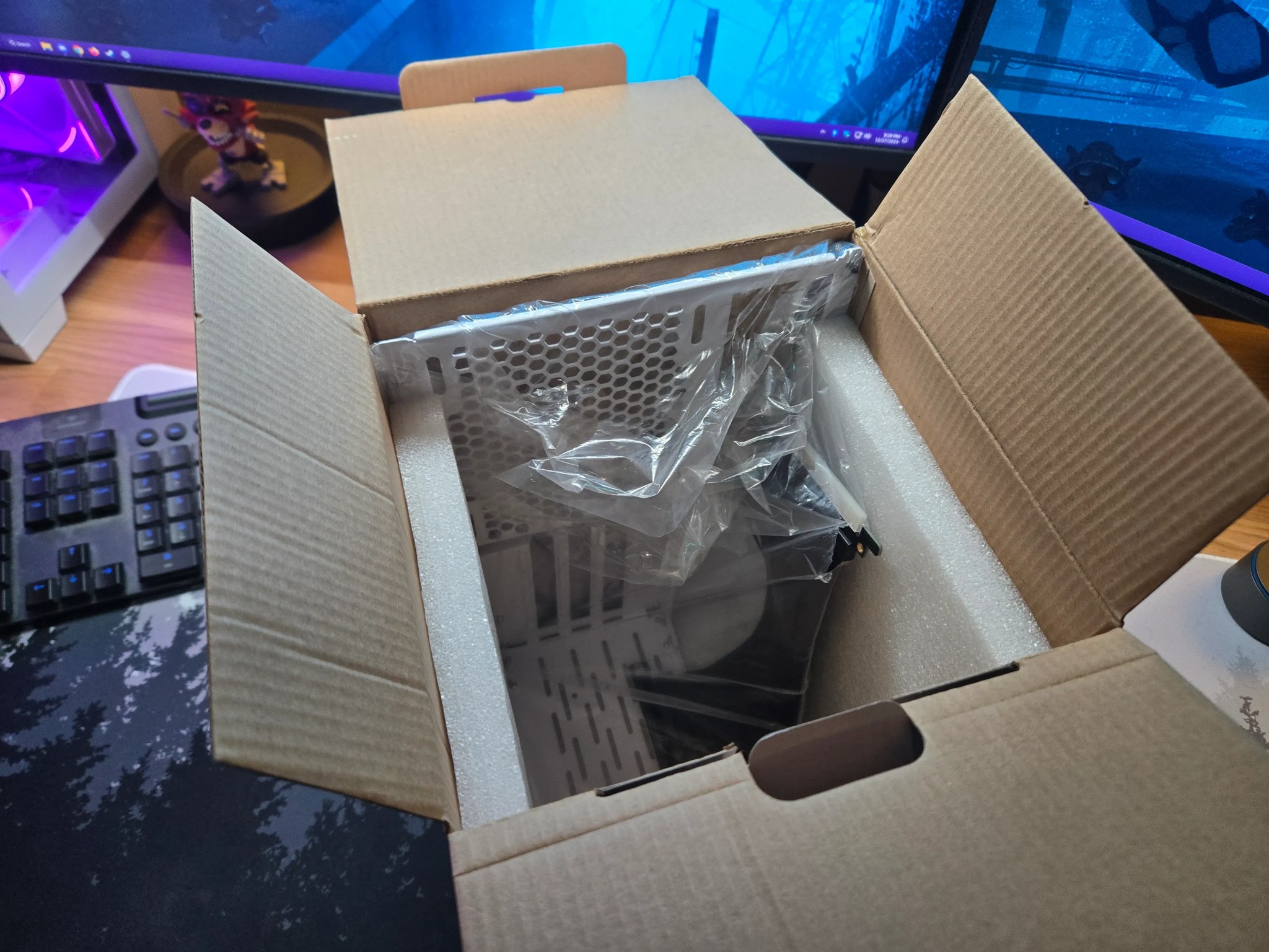 Lian Li O11D MINI/O11 AIR MINI Vertical Bracket Kit (PCIE 4.0) (White)