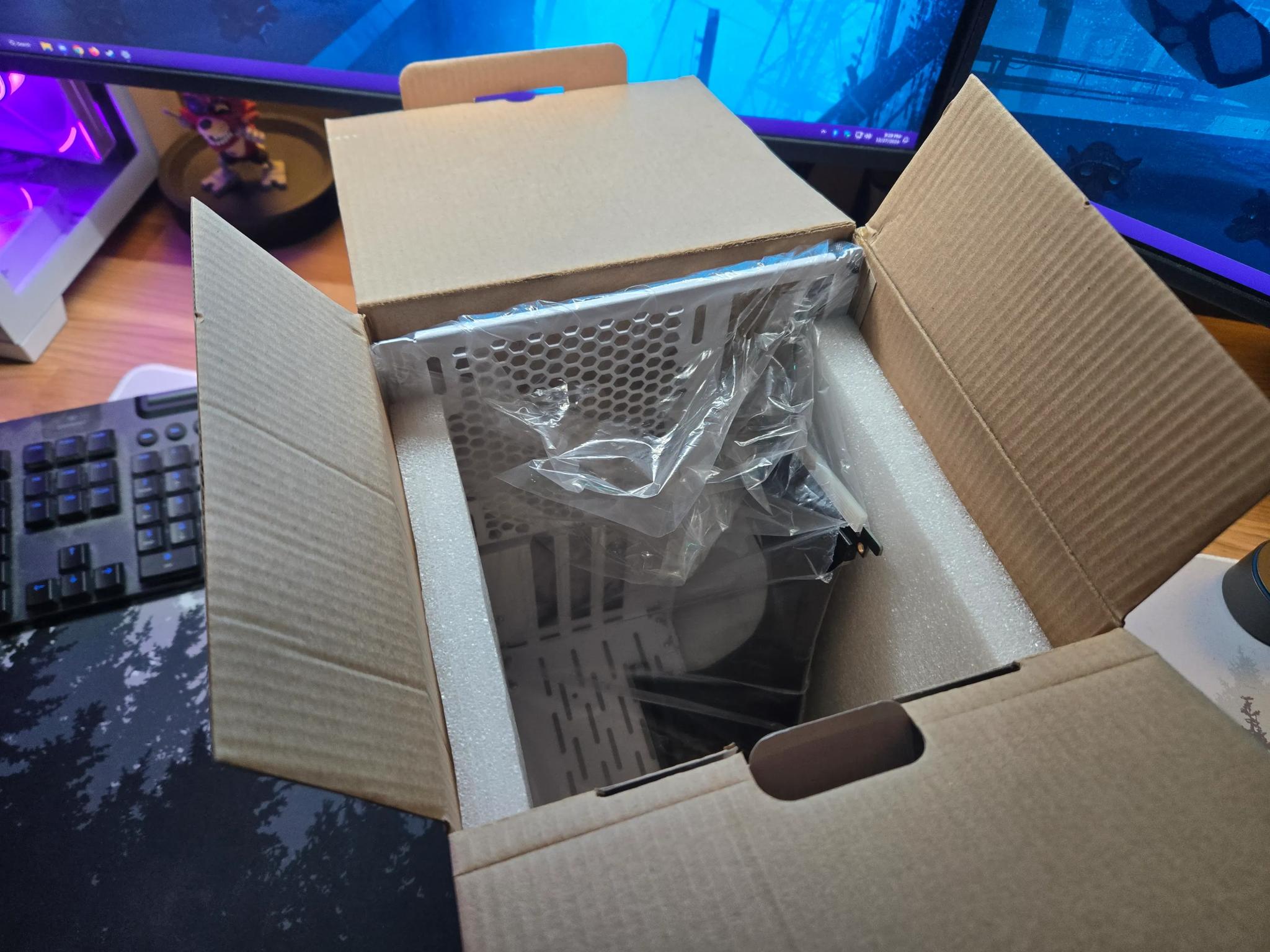 Lian Li O11D MINI/O11 AIR MINI Vertical Bracket Kit (PCIE 4.0) (White)