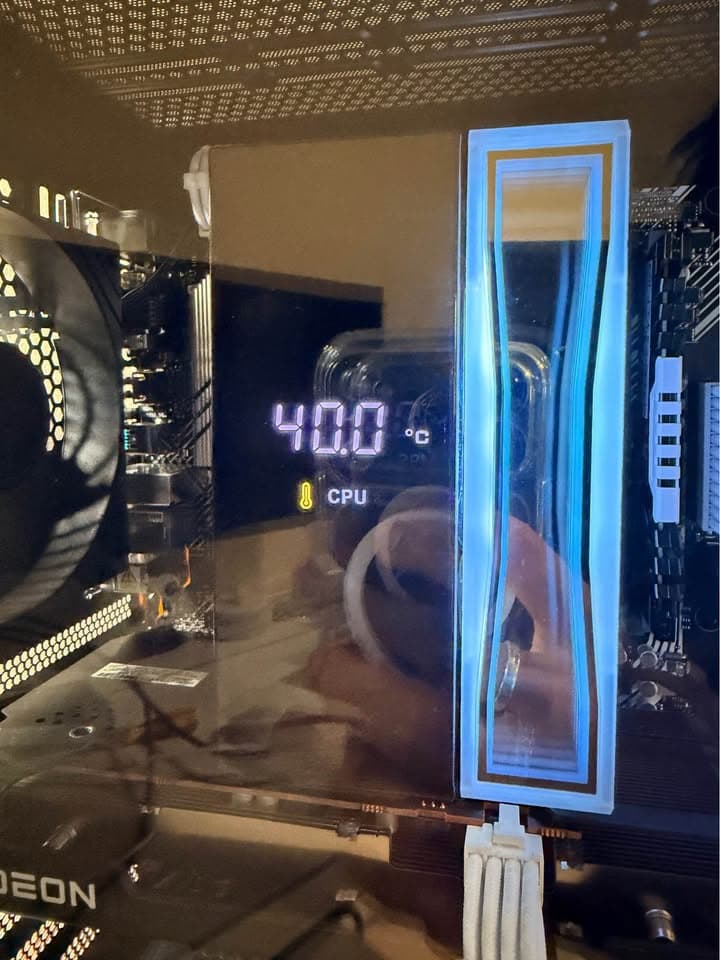 Black Gaming PC | RX 6600 | 1TB storage | 16gb ddr4 | AMD Ryzen 5 3600