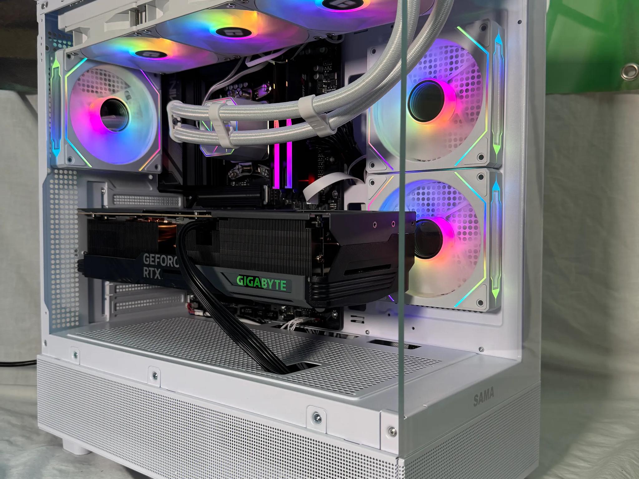 "Project Flash" RTX 4090 Ryzen 7900x Gaming PC