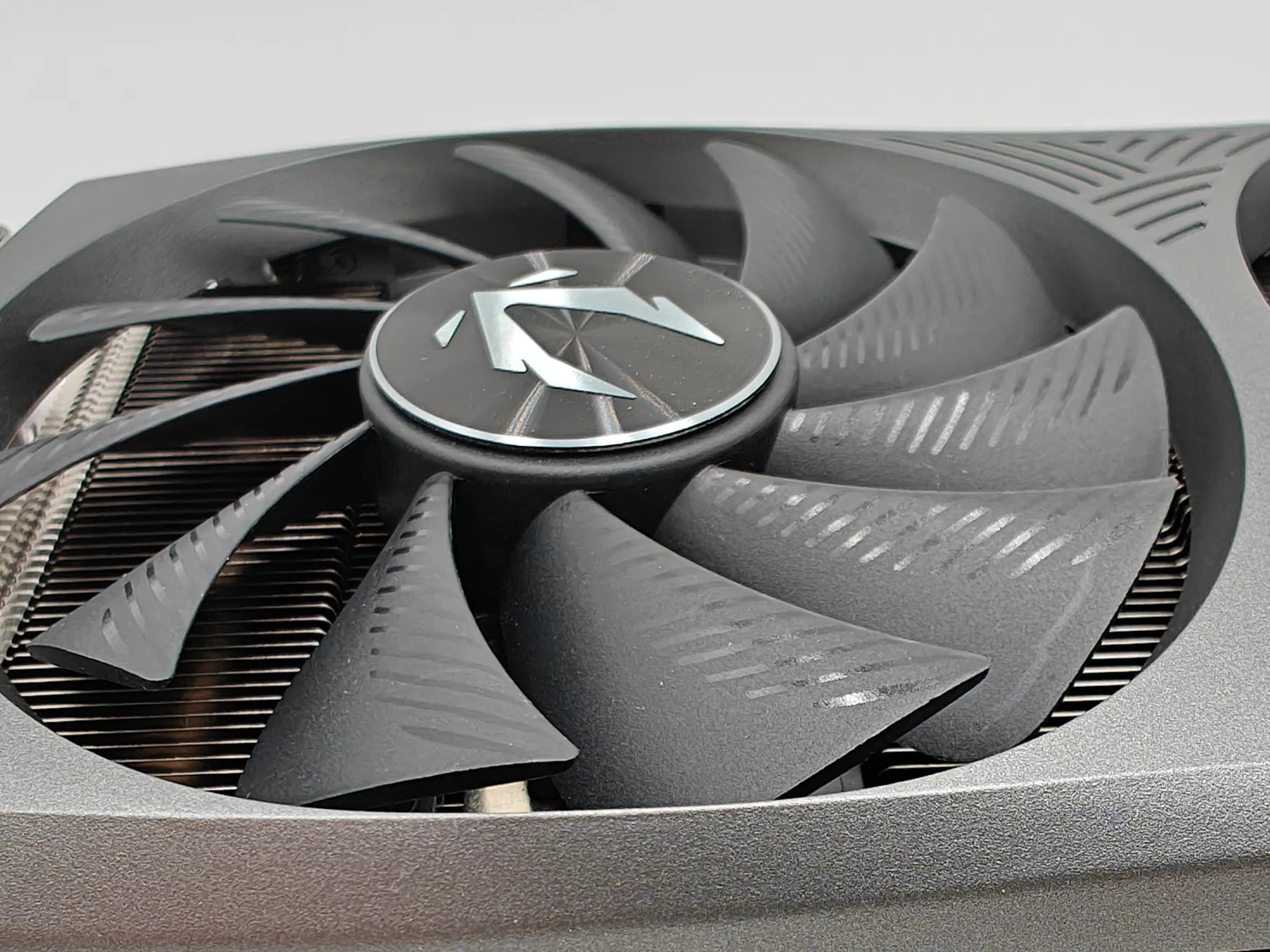 ZOTAC GAMING GeForce RTX 4060 Ti 8GB Twin Edge OC DLSS