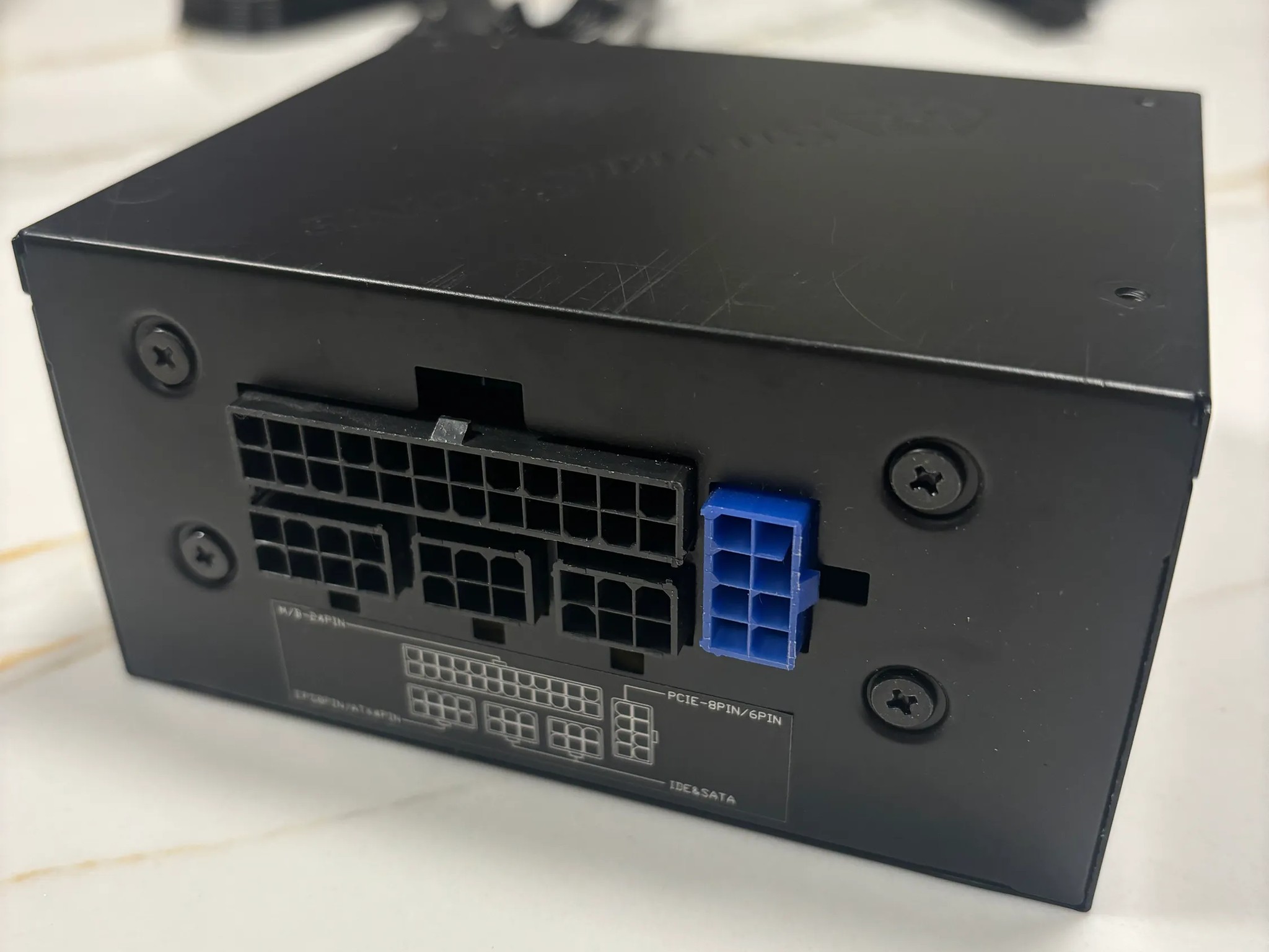 SFX Silverstone SX600-G Power Supply w/ FREE short cable kit