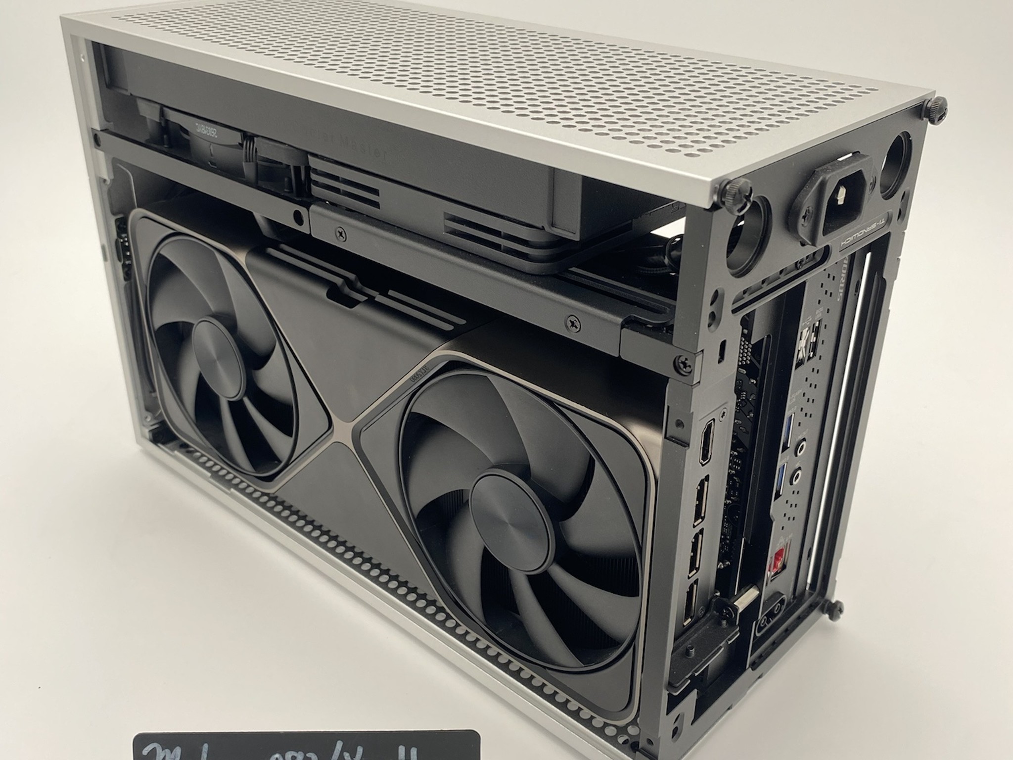 "Silver Bullet T1-5080" | 9800X3D | 5080 Founder | 32GB DDR5 | 2TB Nvme SSD |