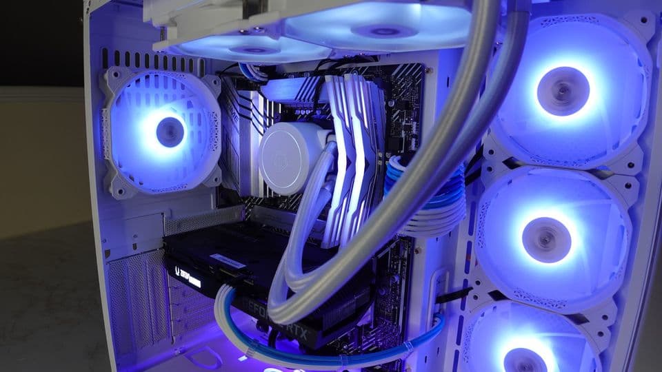 FrostFlow i7 11700kf 3060ti