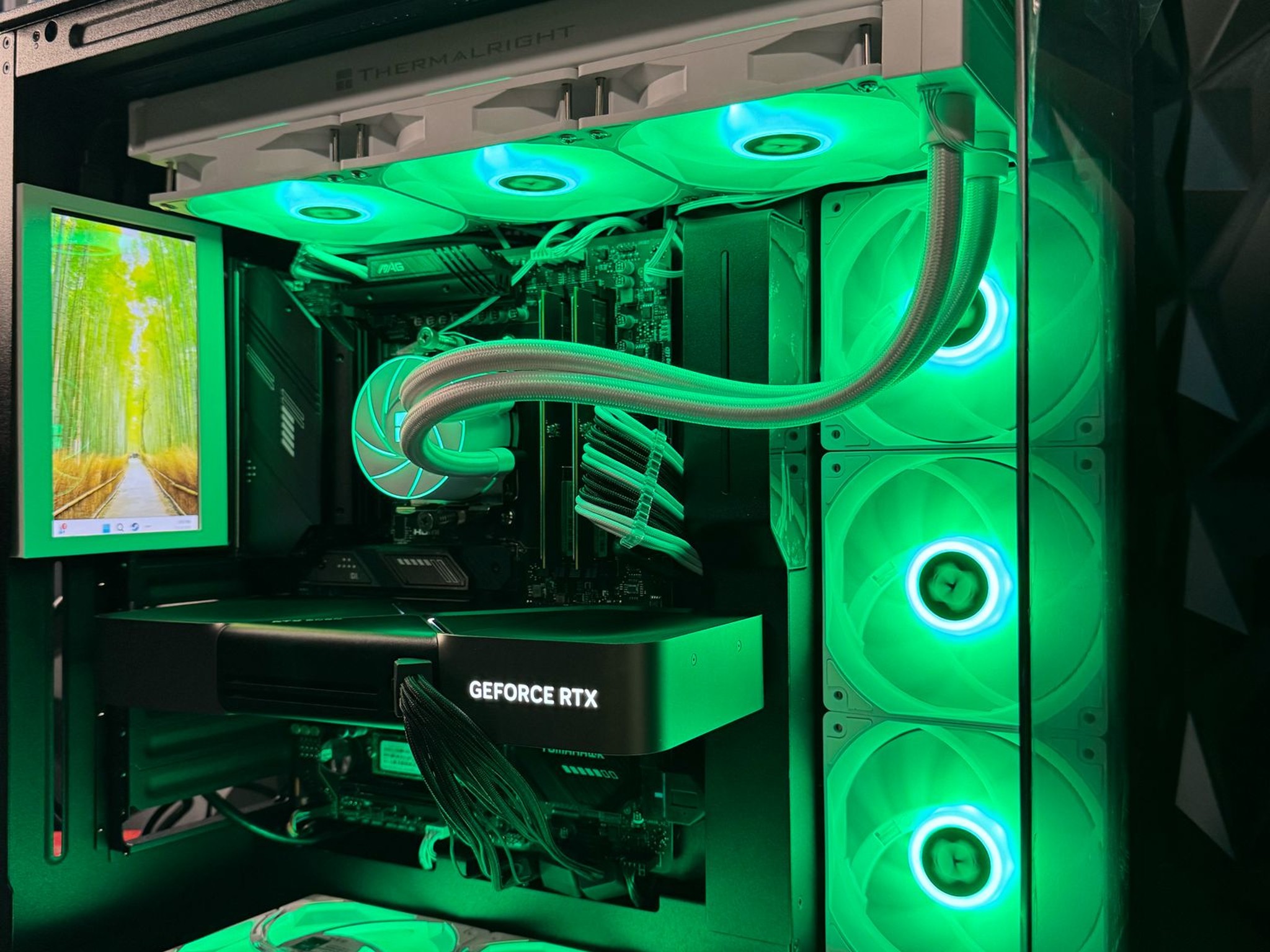 🔥 Dark Chungus  🖤🐰Ryzen 9 9900X | RTX 5080 | 64 GB DDR5 6000MHz| 4.5 TB NVME| 1000W PSU
