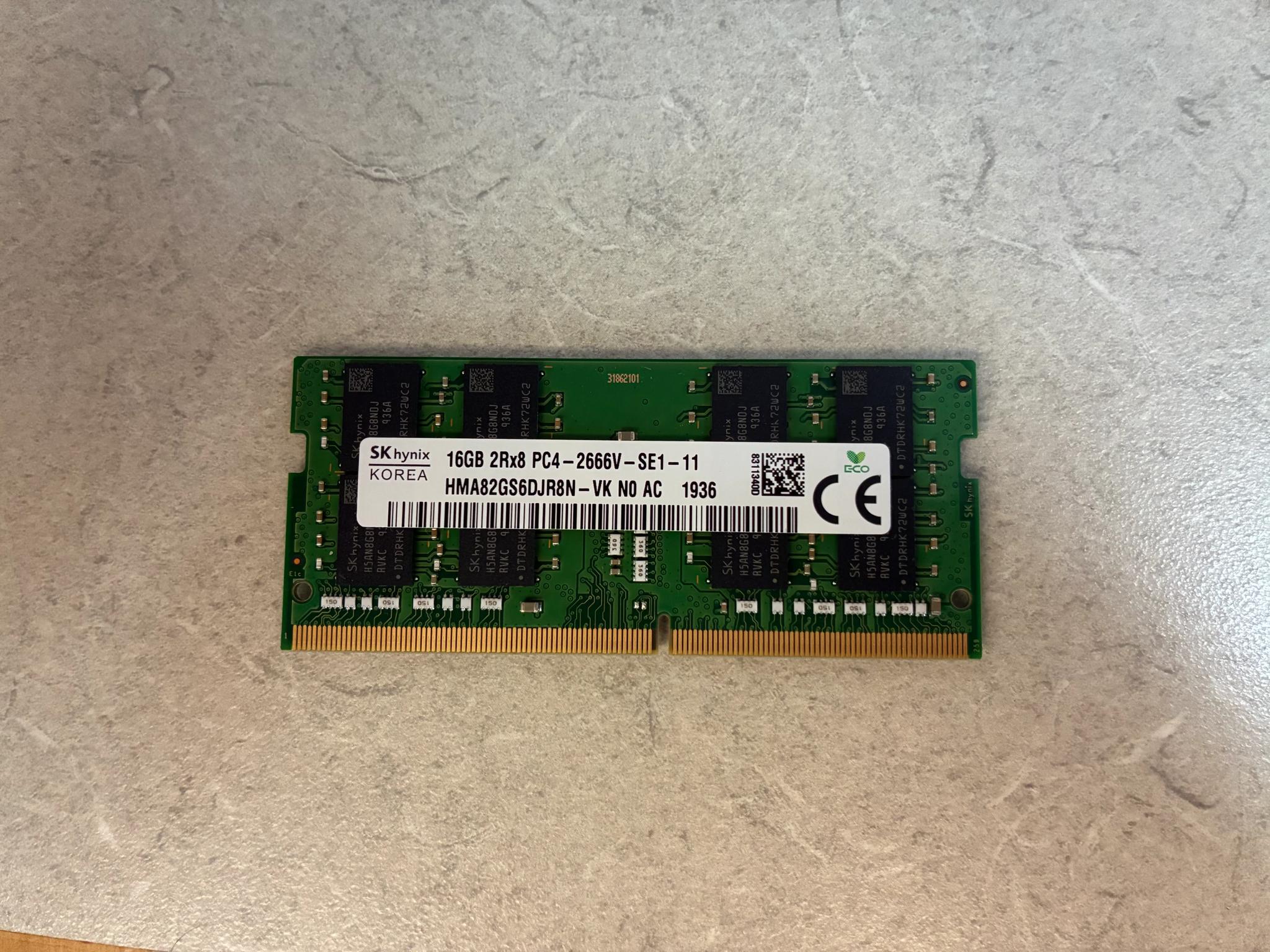 SK Hynix Single SODIMM 16GB DDR4