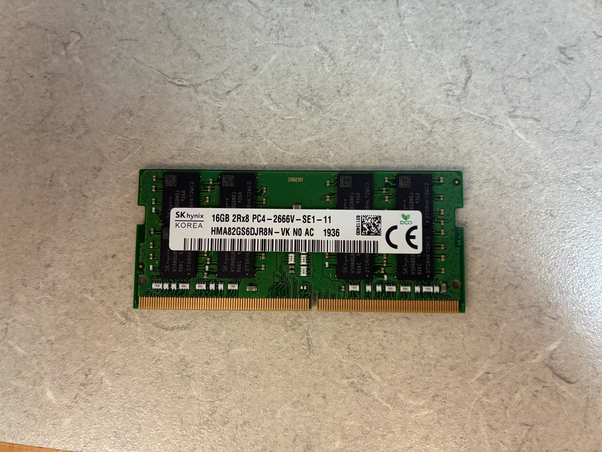 SK Hynix Single SODIMM 16GB DDR4