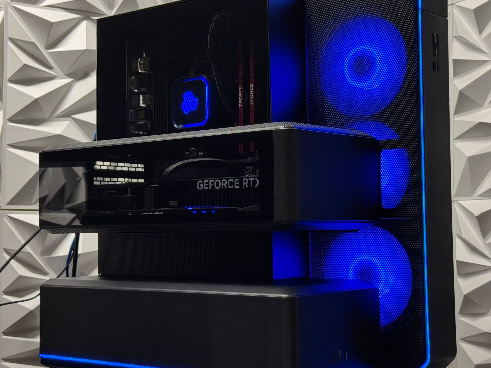 RTX 5070 Ti / Ryzen 7 9800X3D / 32GB DDR5 / 2TB SSD / EX5 Case / Gaming pc / creator pc / streaming