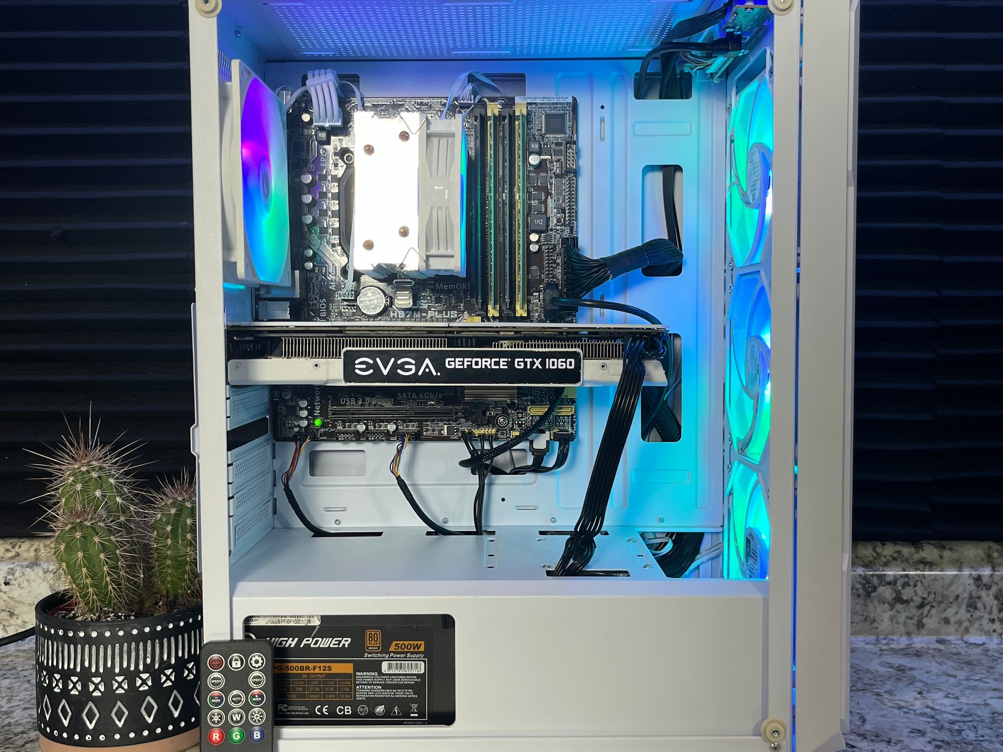 White RGB Gaming PC | i7 4770* + GTX 1060 6GB | 16GB