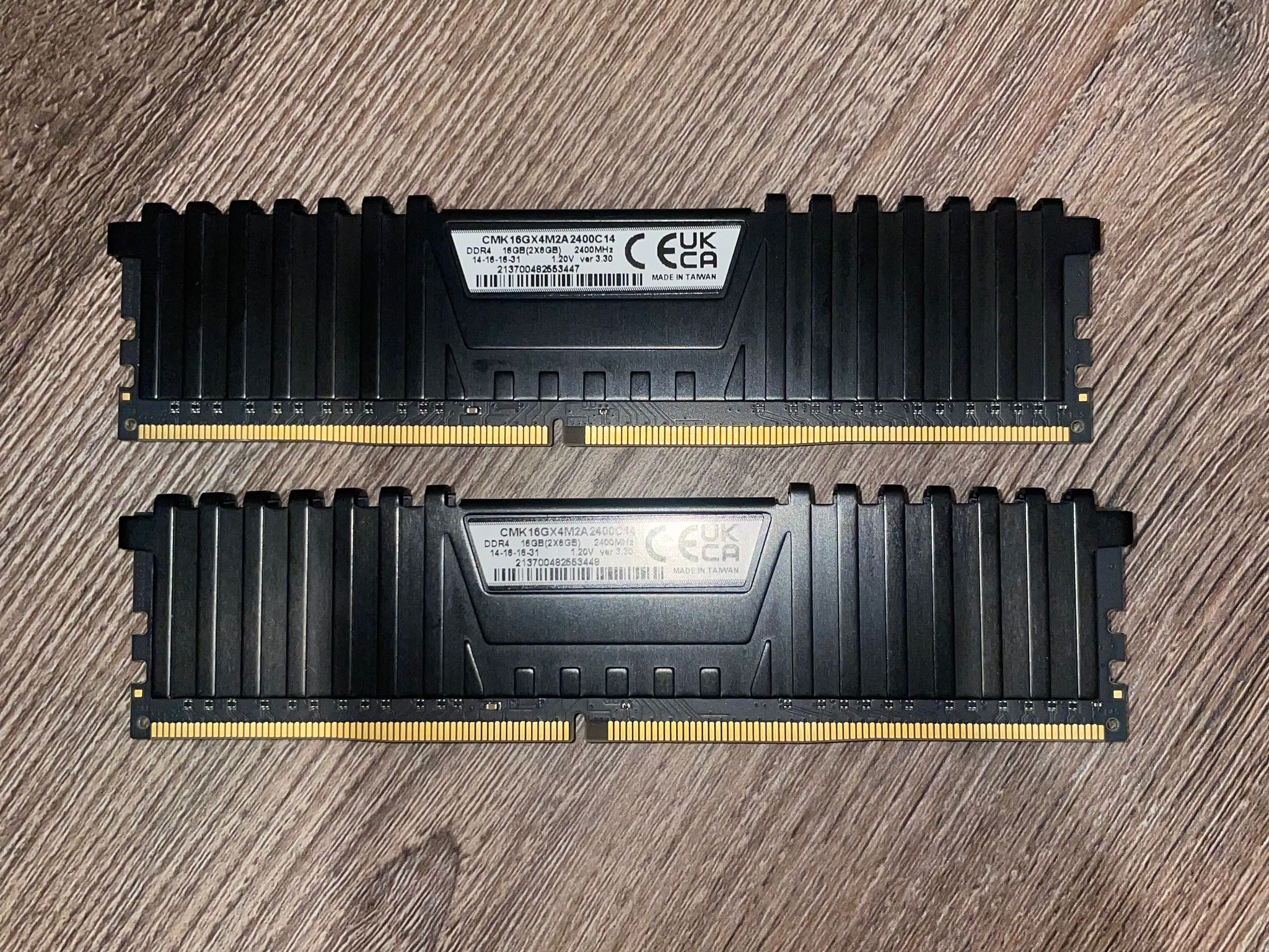 Black Corsair Vengeance DDR4 RAM