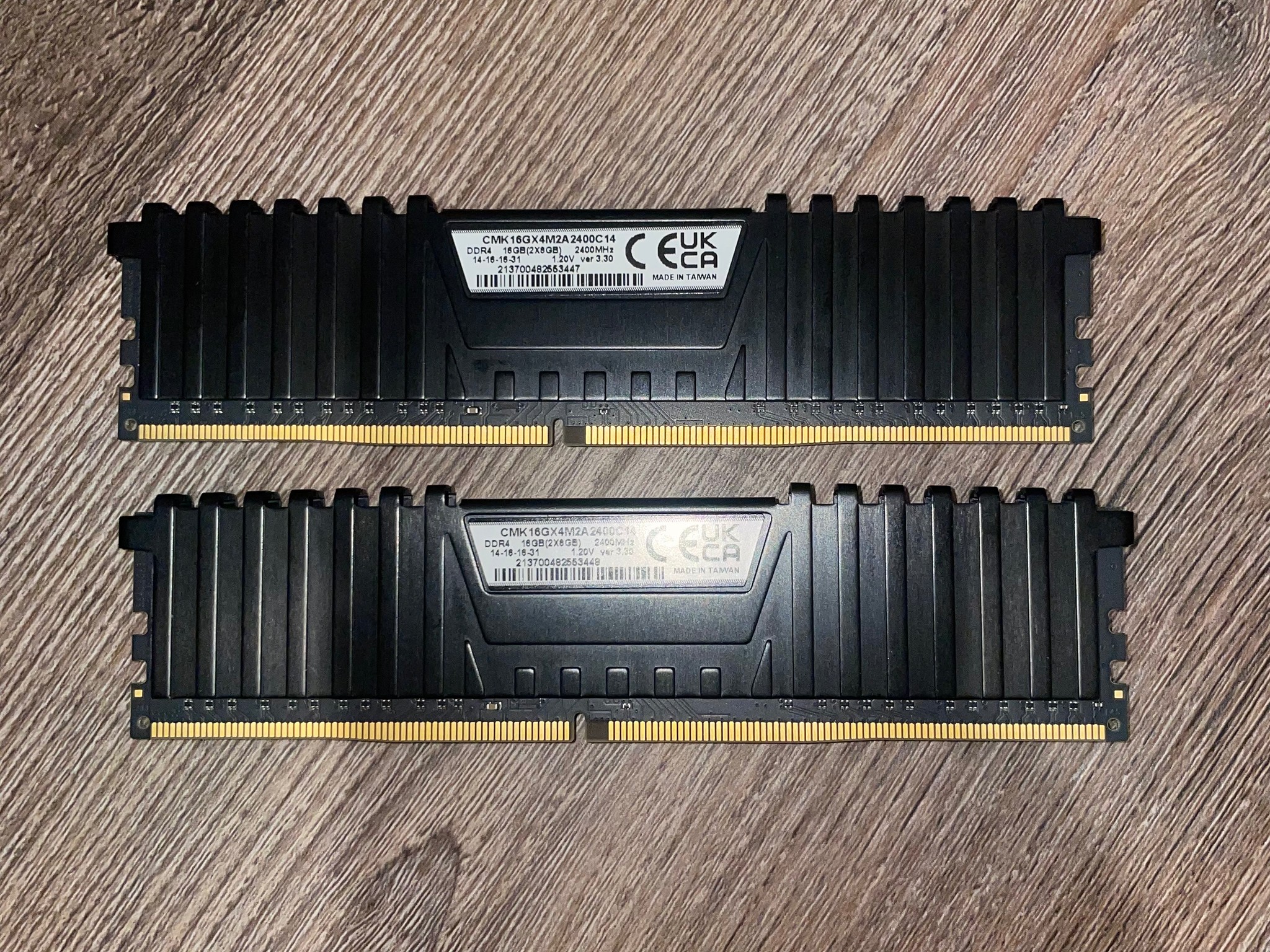Black Corsair Vengeance DDR4 RAM
