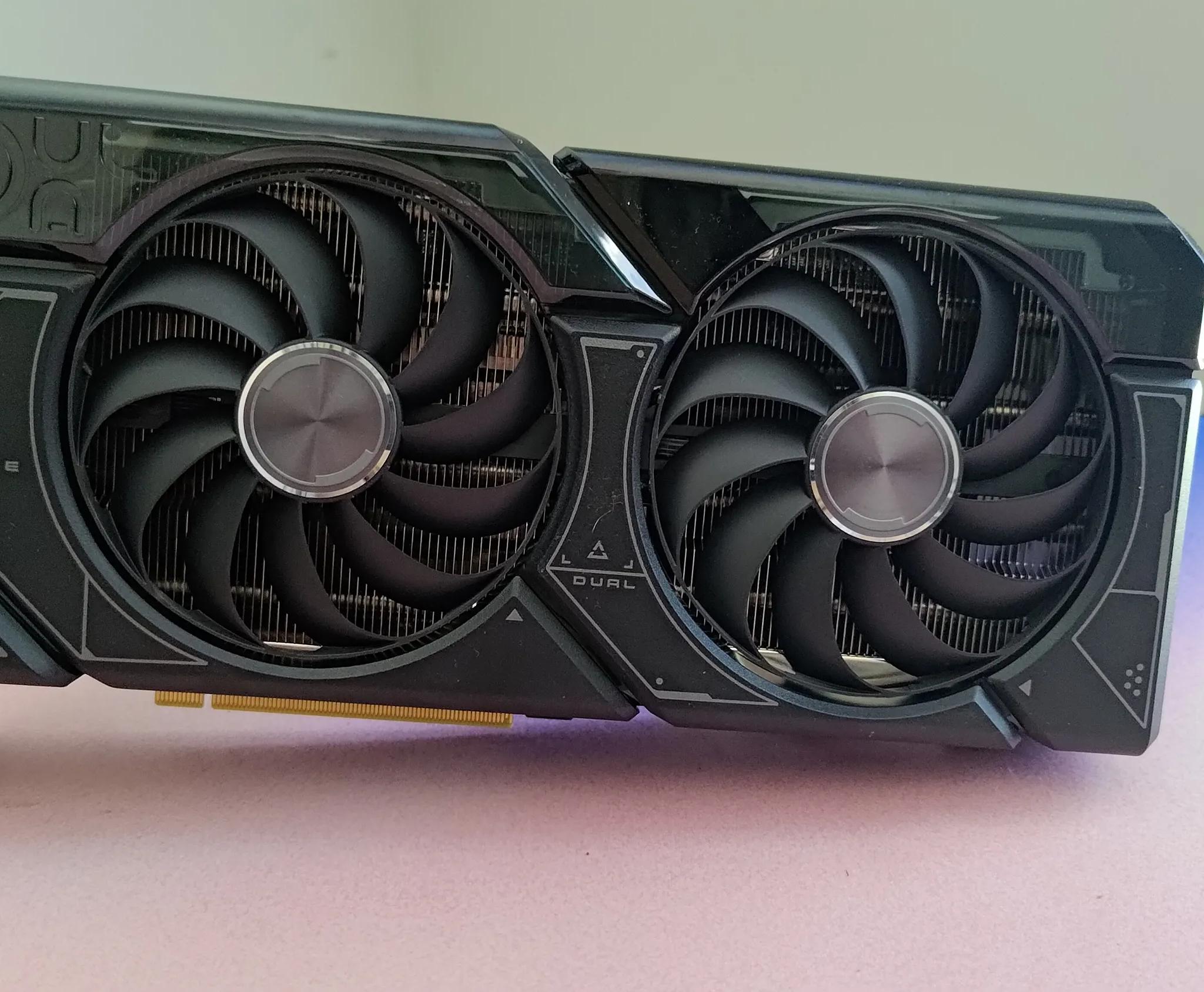 Asus Dual RTX 4070