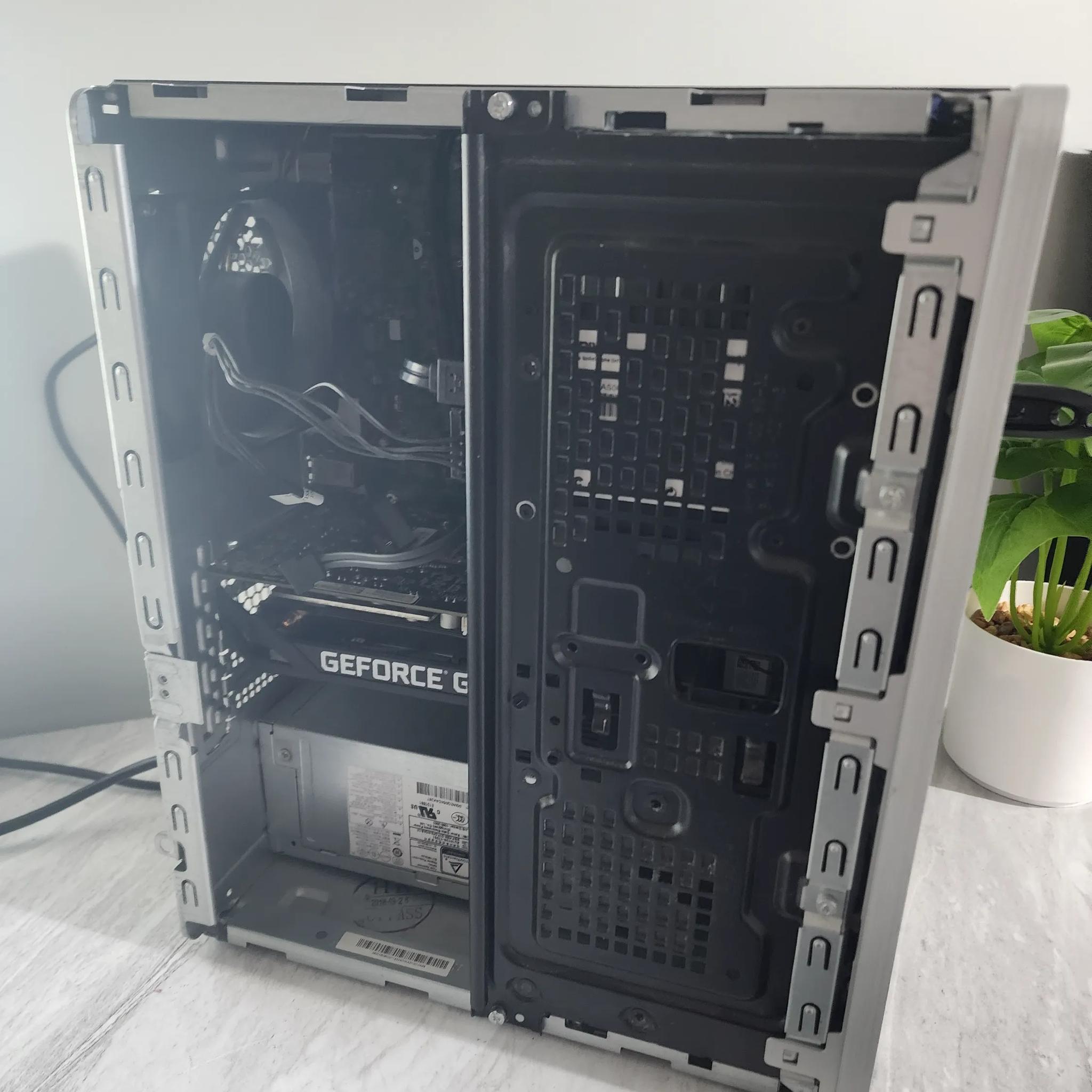 1080p High Settings Gaming PC Intel I5 8400, 1660 Super, 16 gb DDR4, 1 tb SSD)