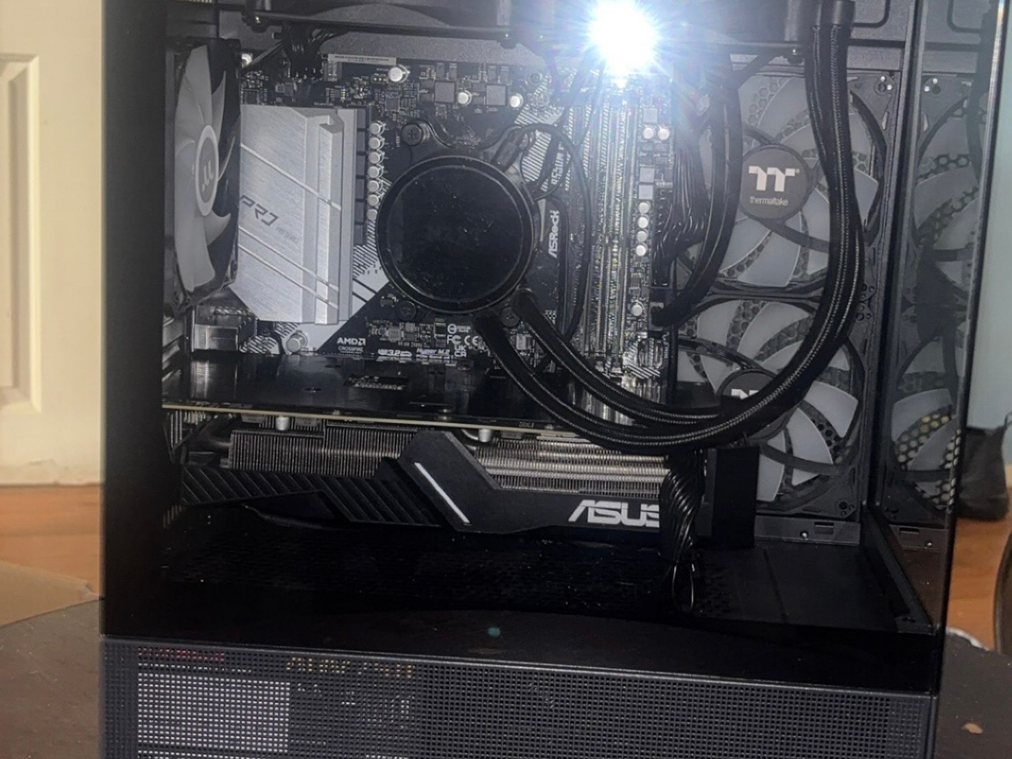 Radeon RX 5600 XT Custom Gaming PC - Ryzen 5 5500, 16GB RAM, 512GB SSD