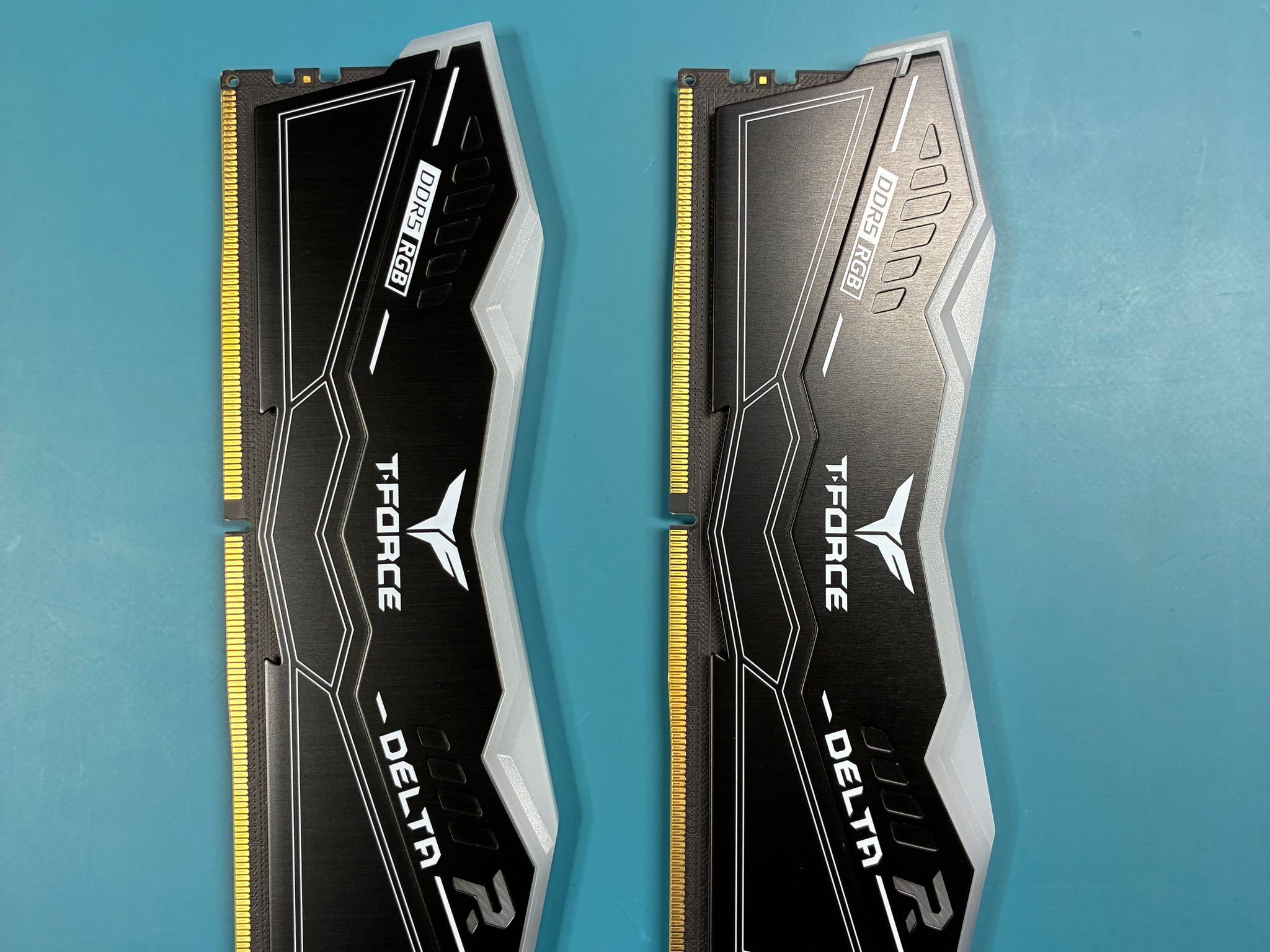 T-FORCE Delta RGB DDR5 32GB kit (Memory)