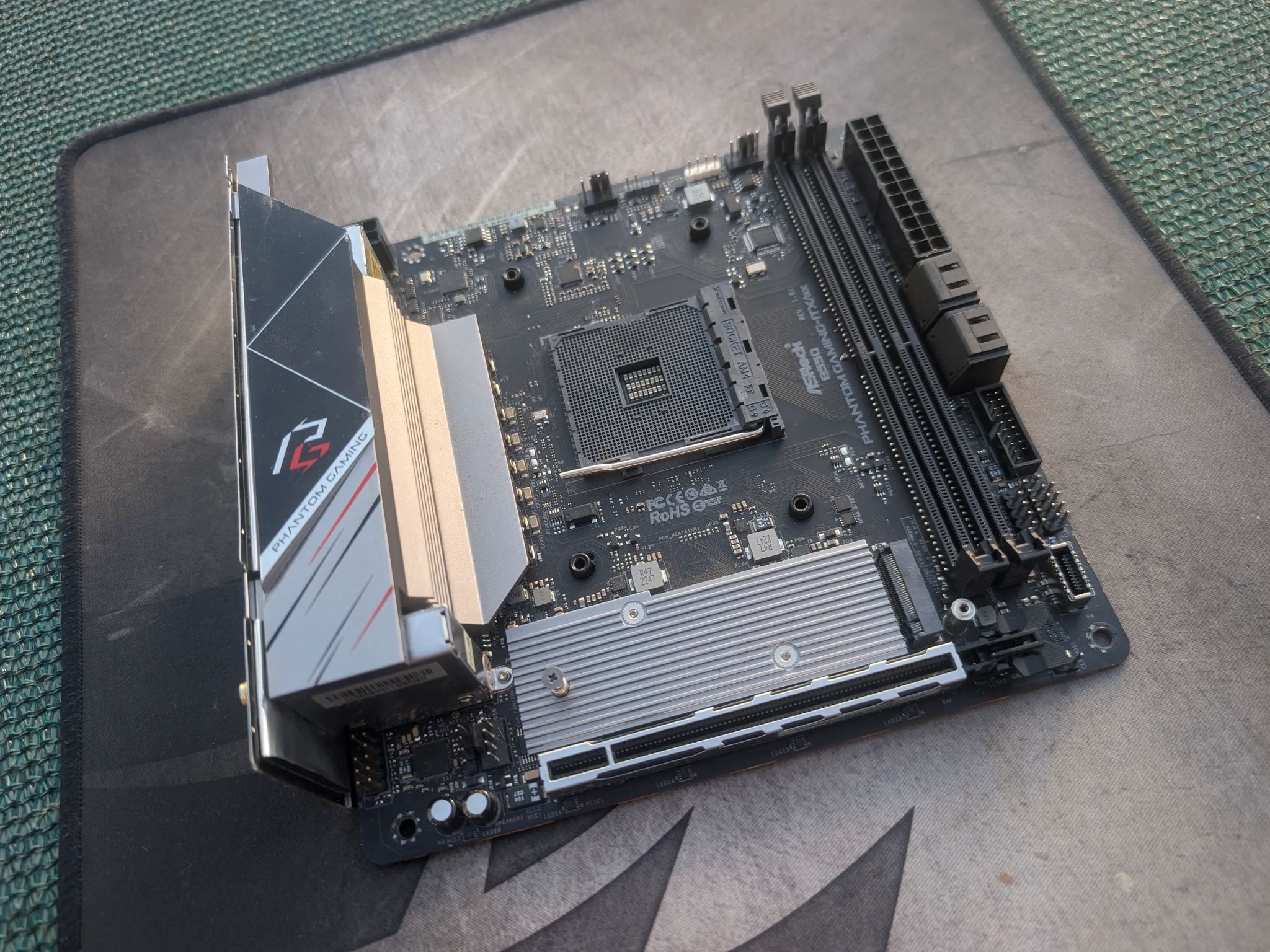 ASRock B550 AM4 Phantom Gaming-ITX