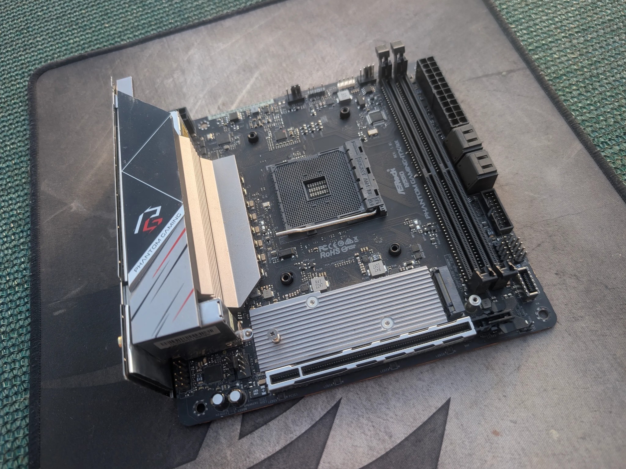 ASRock B550 AM4 Phantom Gaming-ITX