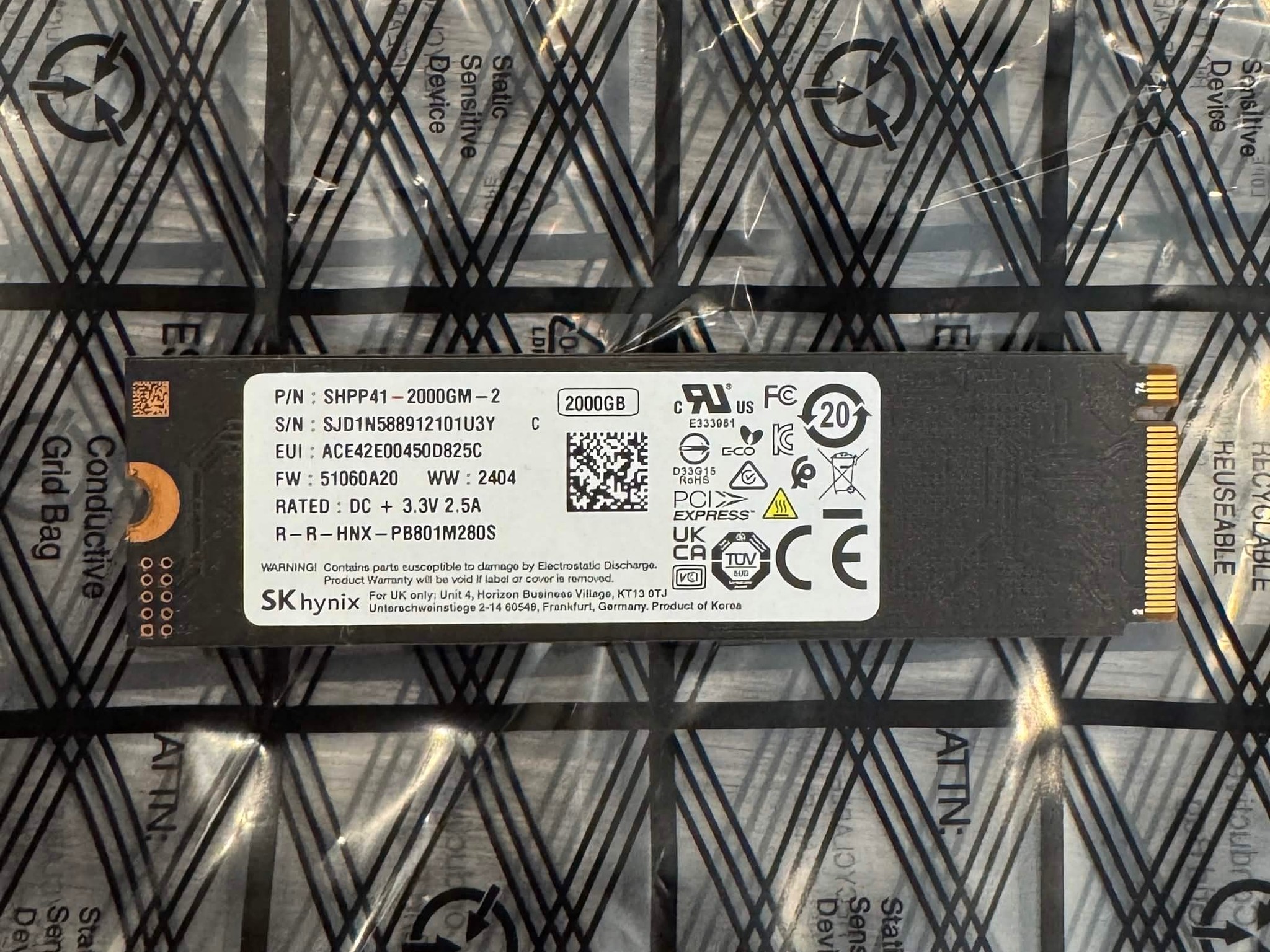 SK hynix Platinum P41 2TB PCIe NVMe Gen4 M.2 2280 Internal SSD 100% Health