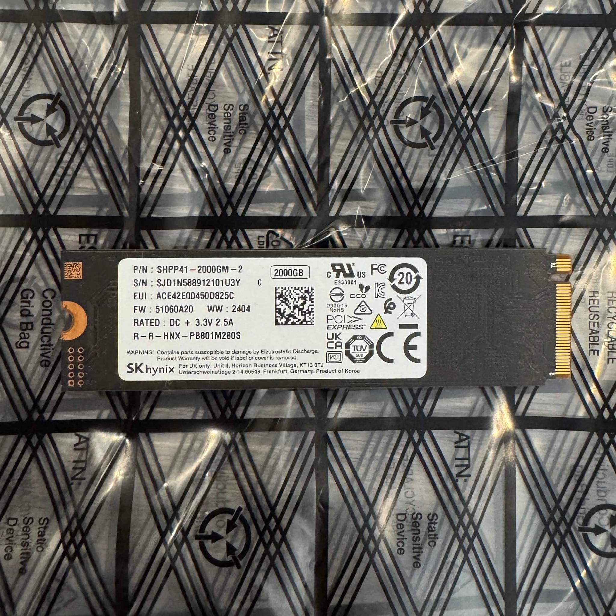 SK hynix Platinum P41 2TB PCIe NVMe Gen4 M.2 2280 Internal SSD 100% Health