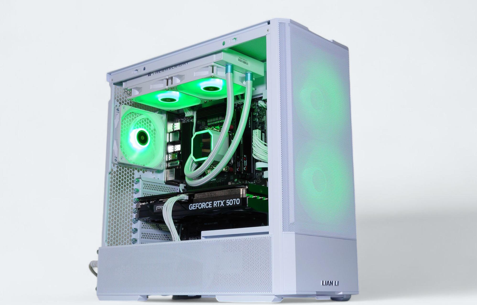 🌬️🐻‍❄️Nvidia RTX 5070 12GB❄️AMD Ryzen 7 7700❄️32GB DDR5❄️1TB NVME