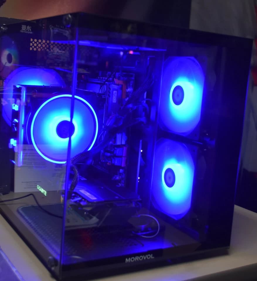 INTEL XEON 1660 3.30 GHz 8core 16 threads RAM 16GB GPU RTX 2070 8GB 512 GB SSD +500 GB HHD+ Extras