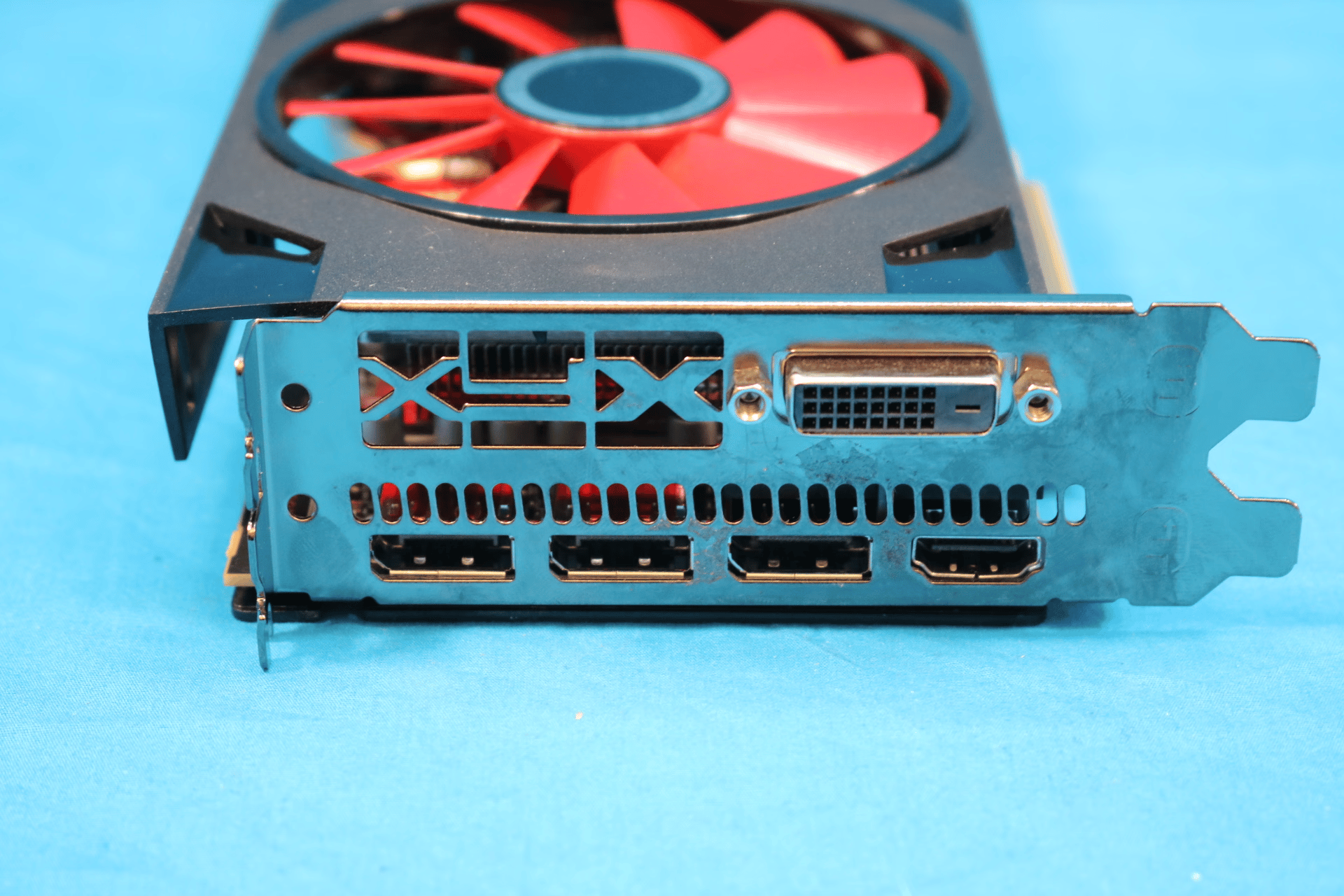 XFX AMD Radeon RX 570 RS XXX 4GB GDDR5 PCIe 3.0 x16 Desktop GPU 