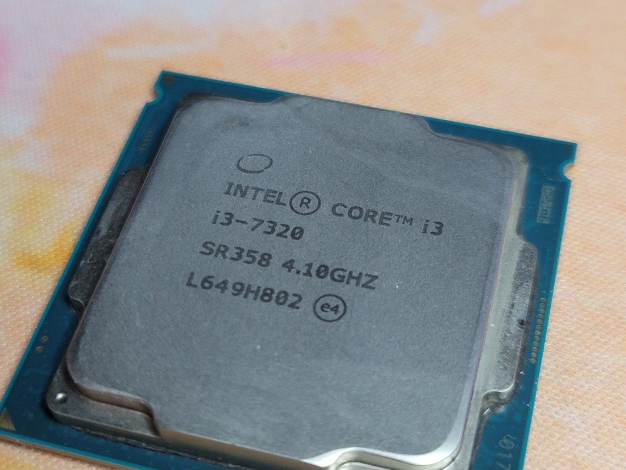 Intel Core i3-7320