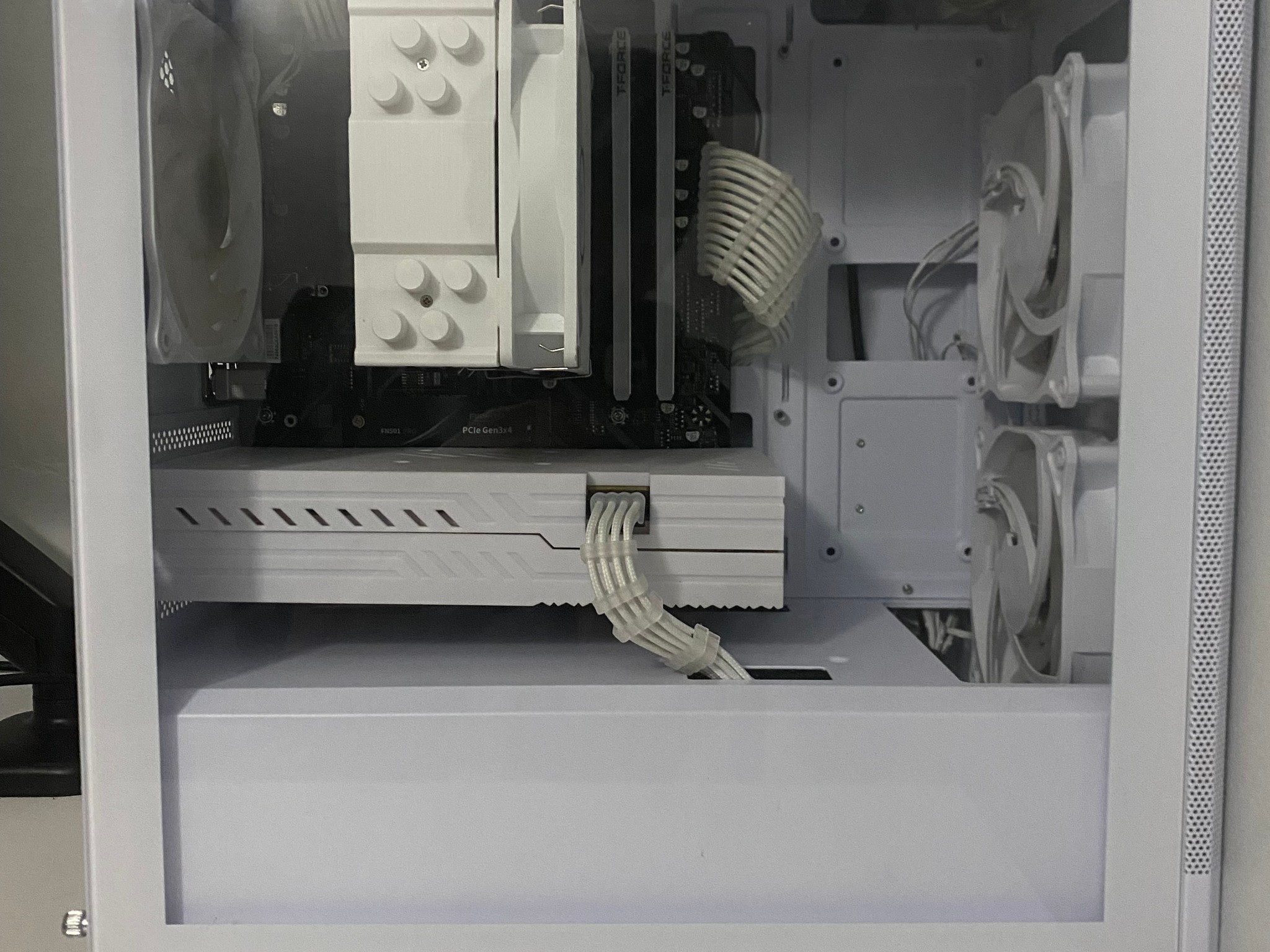 🌨️ Custom Gaming PC | Ryzen 5 3600 | RX 580 8GB | 16GB DDR4 RAM | 512GB SSD | WINDOWS 11 | WIFI