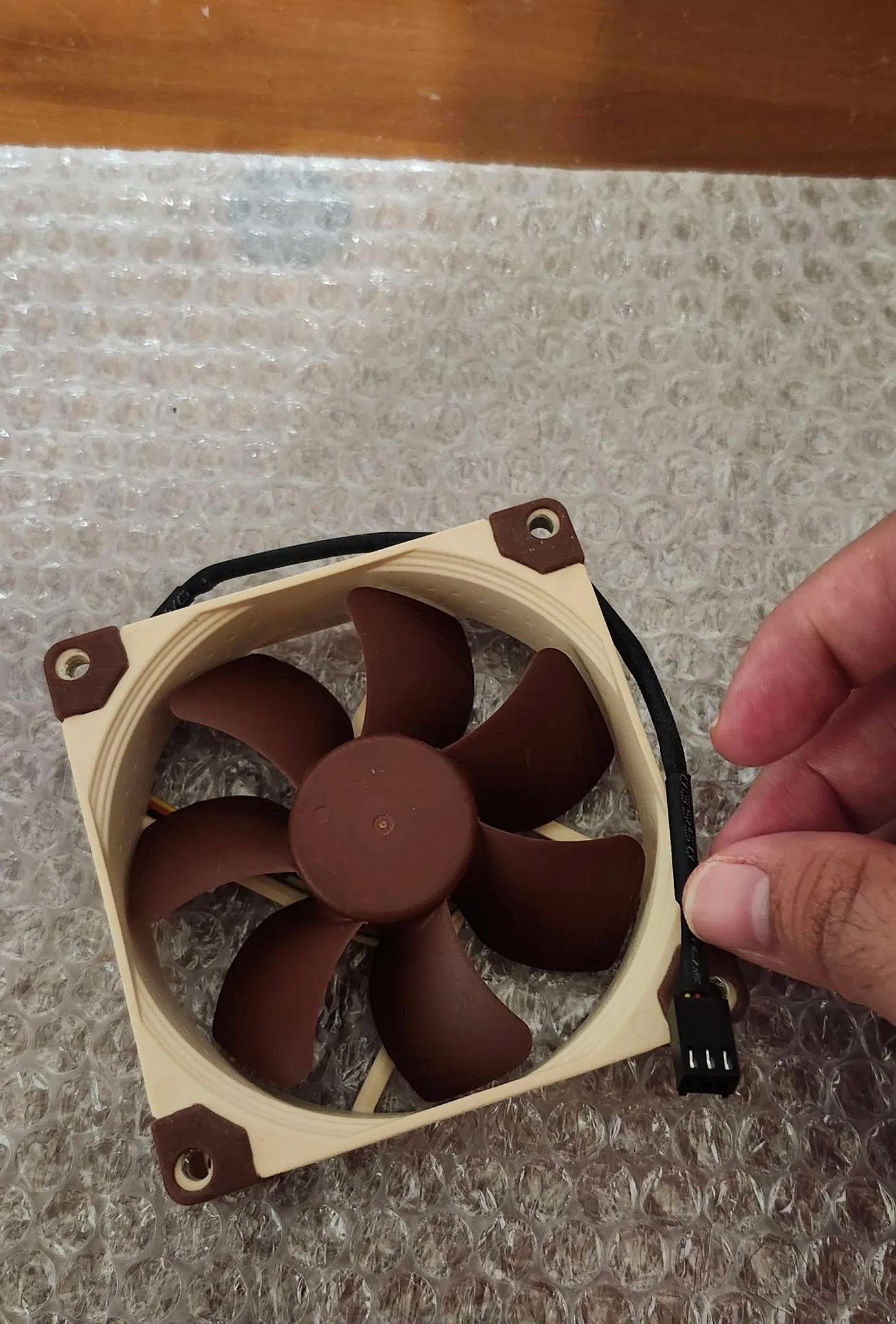 Noctua classic 92mm(3-pin)