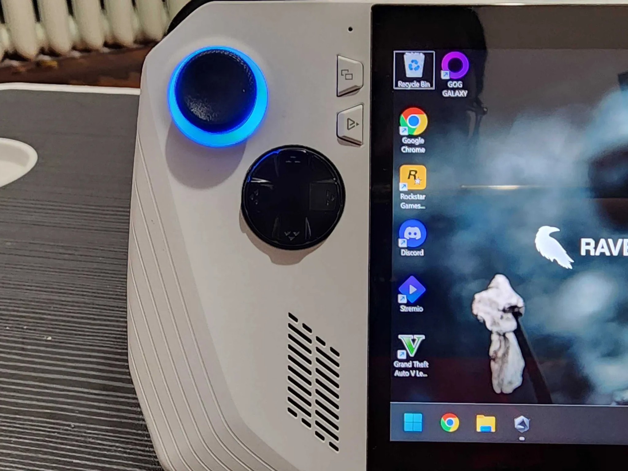 ASUS ROG Ally 7in 512GB White Gaming Handheld Gaming PC/Console (Modded, works perfectly)