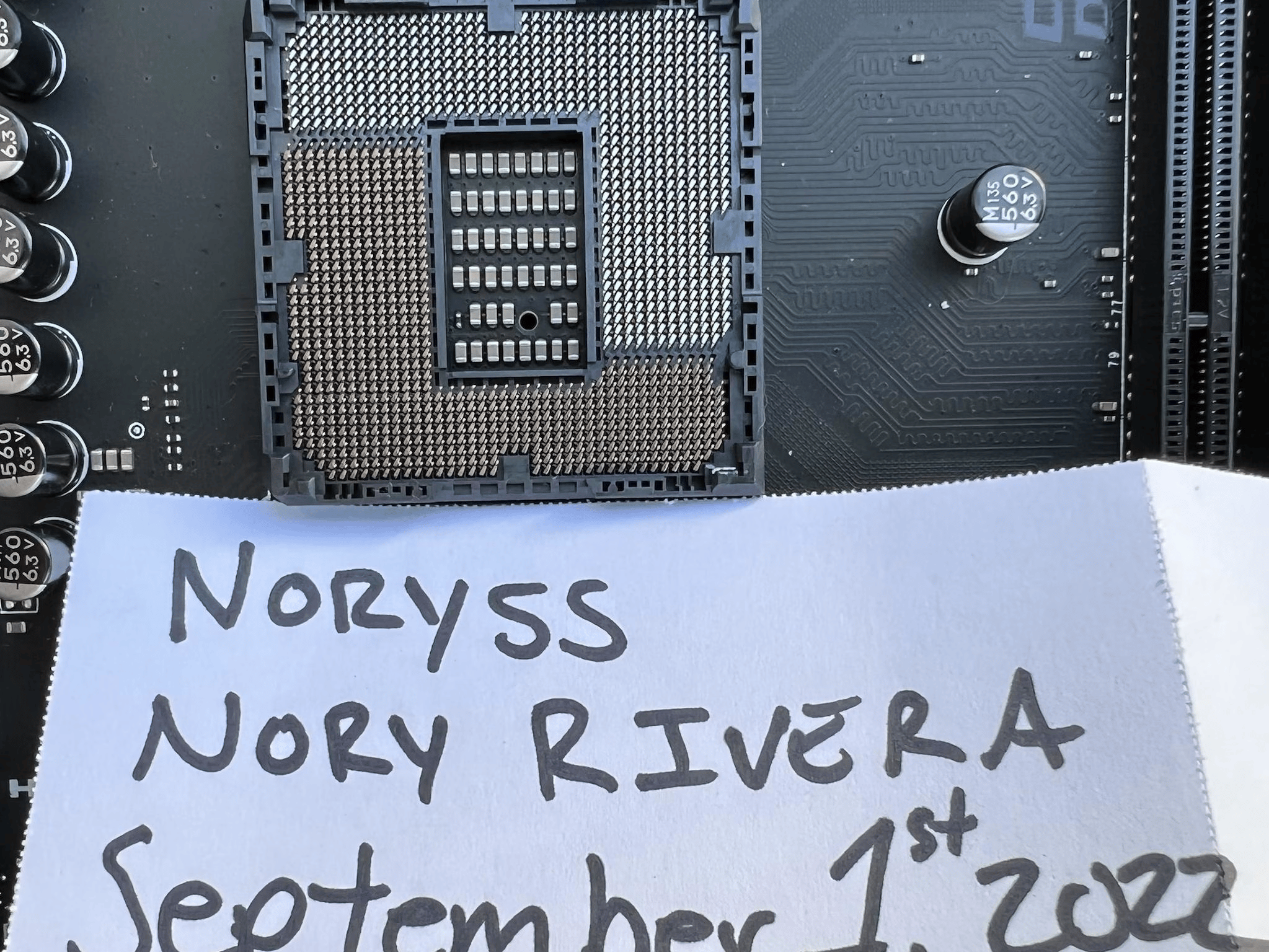 MSI MEG Unify-X Z590 