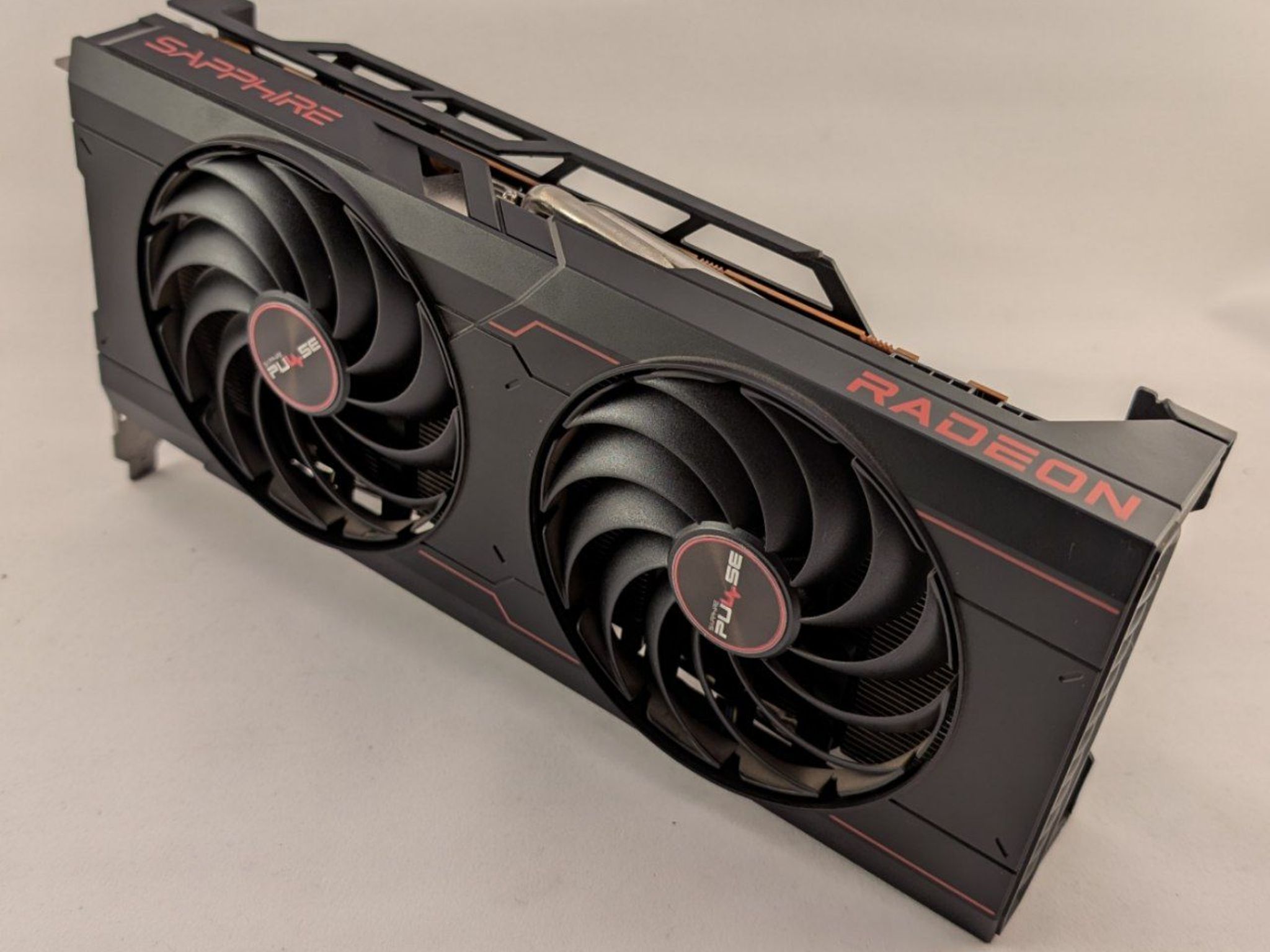 Sapphire Pulse AMD Radeon 6700XT 12GB