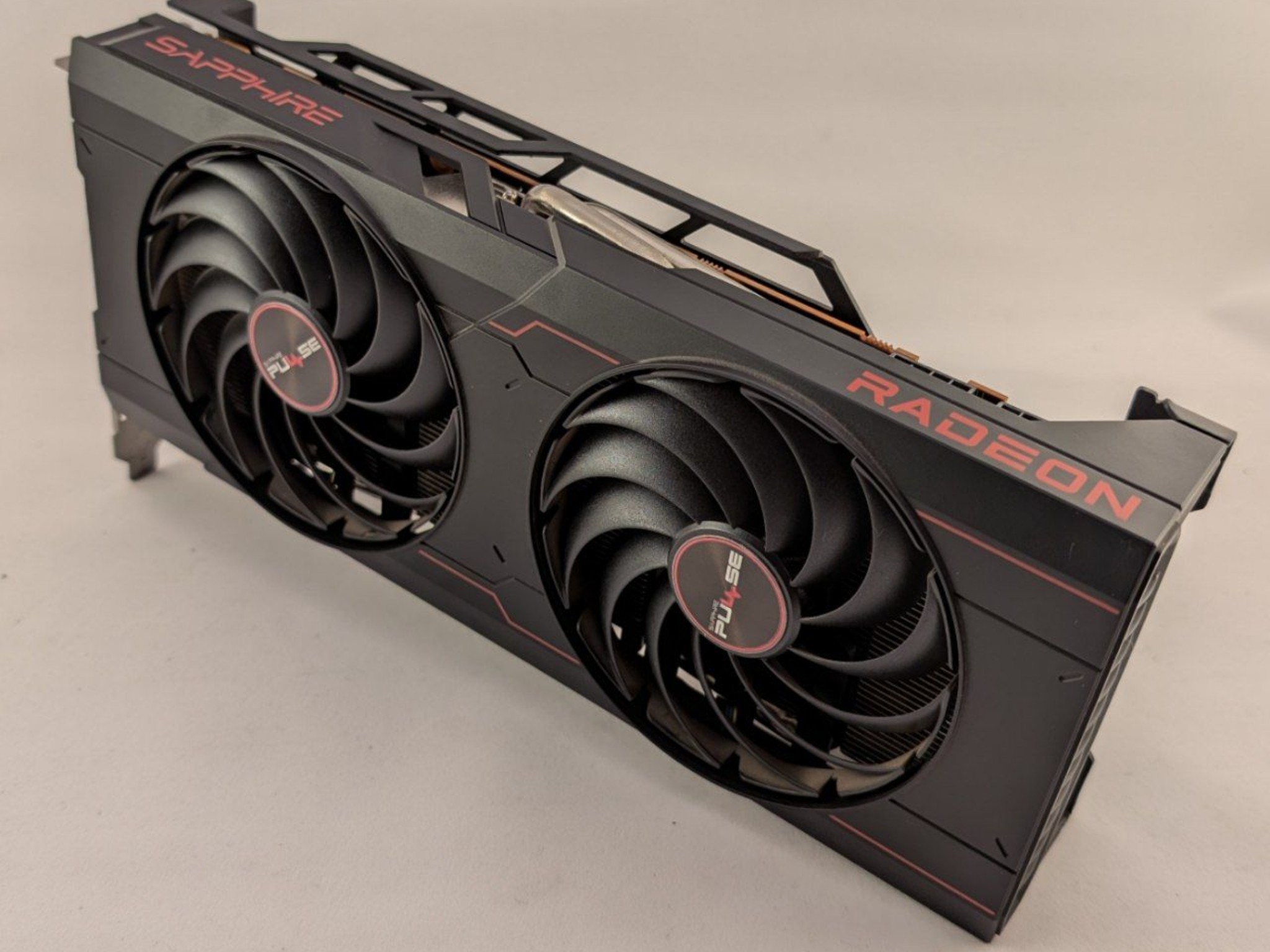 Sapphire Pulse AMD Radeon 6700XT 12GB