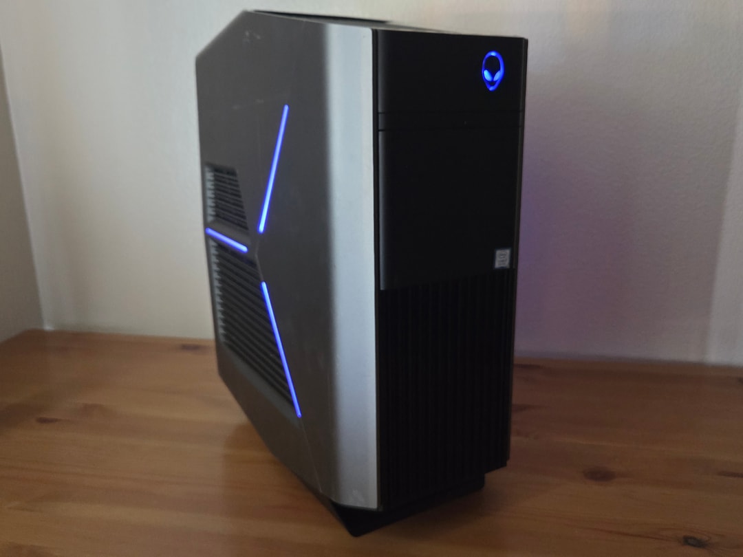 Budget Gaming Done Right! ❄️Liquid Cooled i7 8700K❄️| RTX 2080