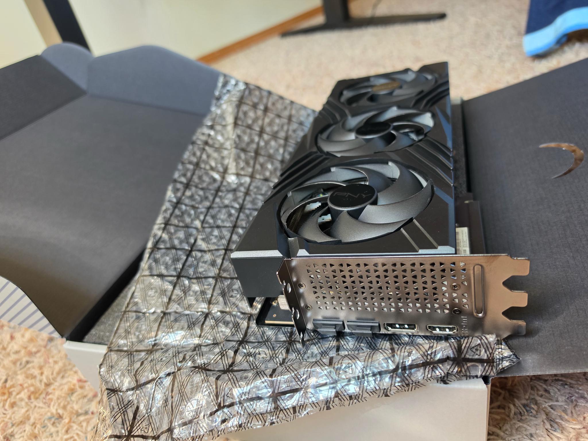 Lenovo RTX 4080 SUPER OEM - Image 4