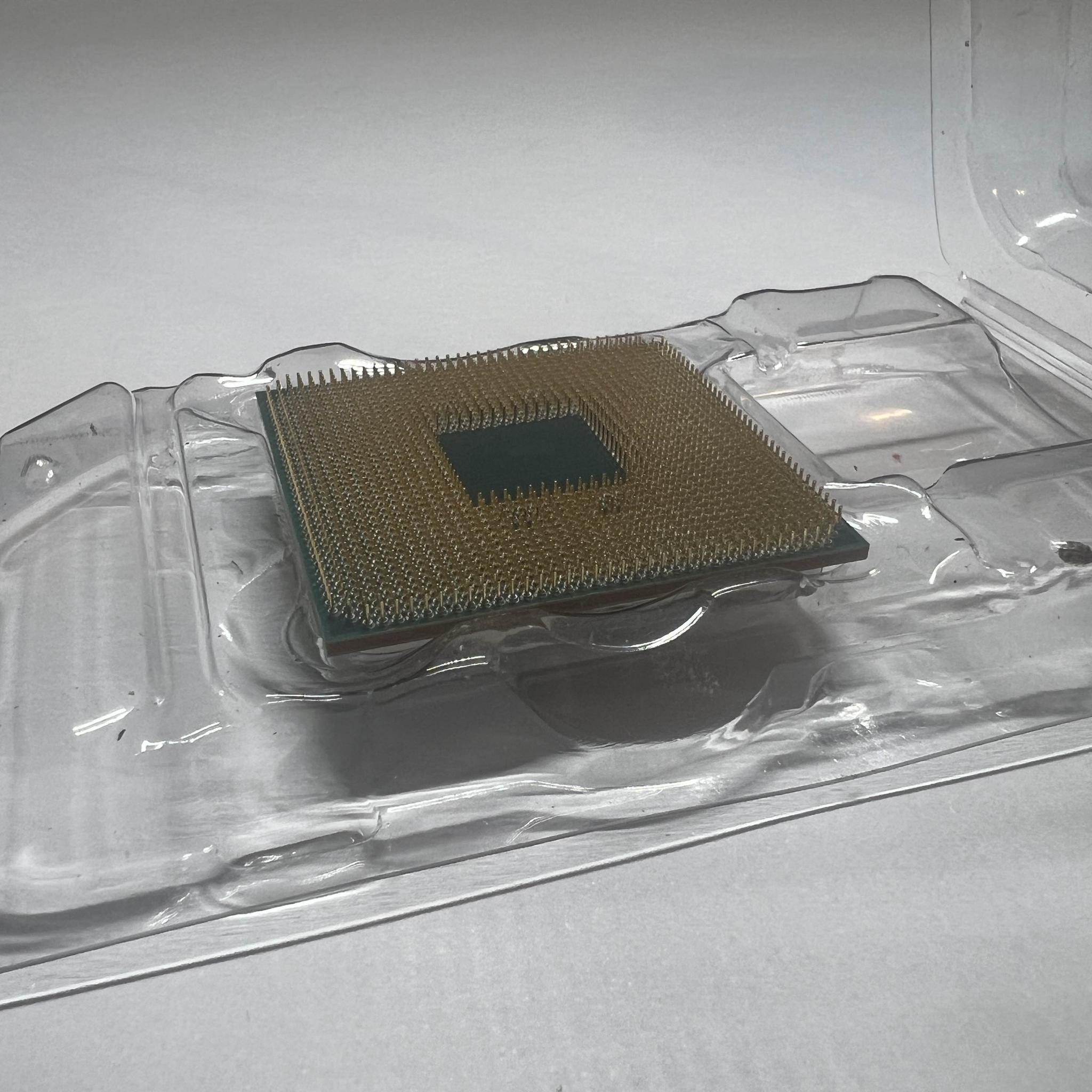 Used Ryzen 5 5600x + Stock Cooler