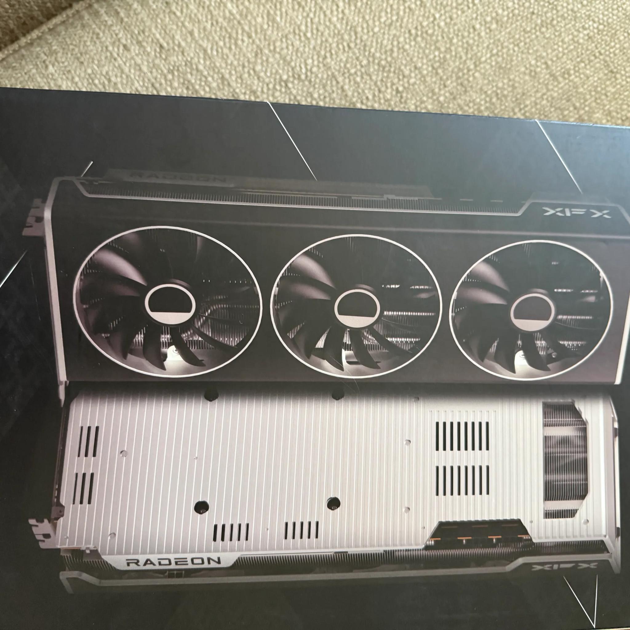 XFX AMD Radeon  RX 7900XTX