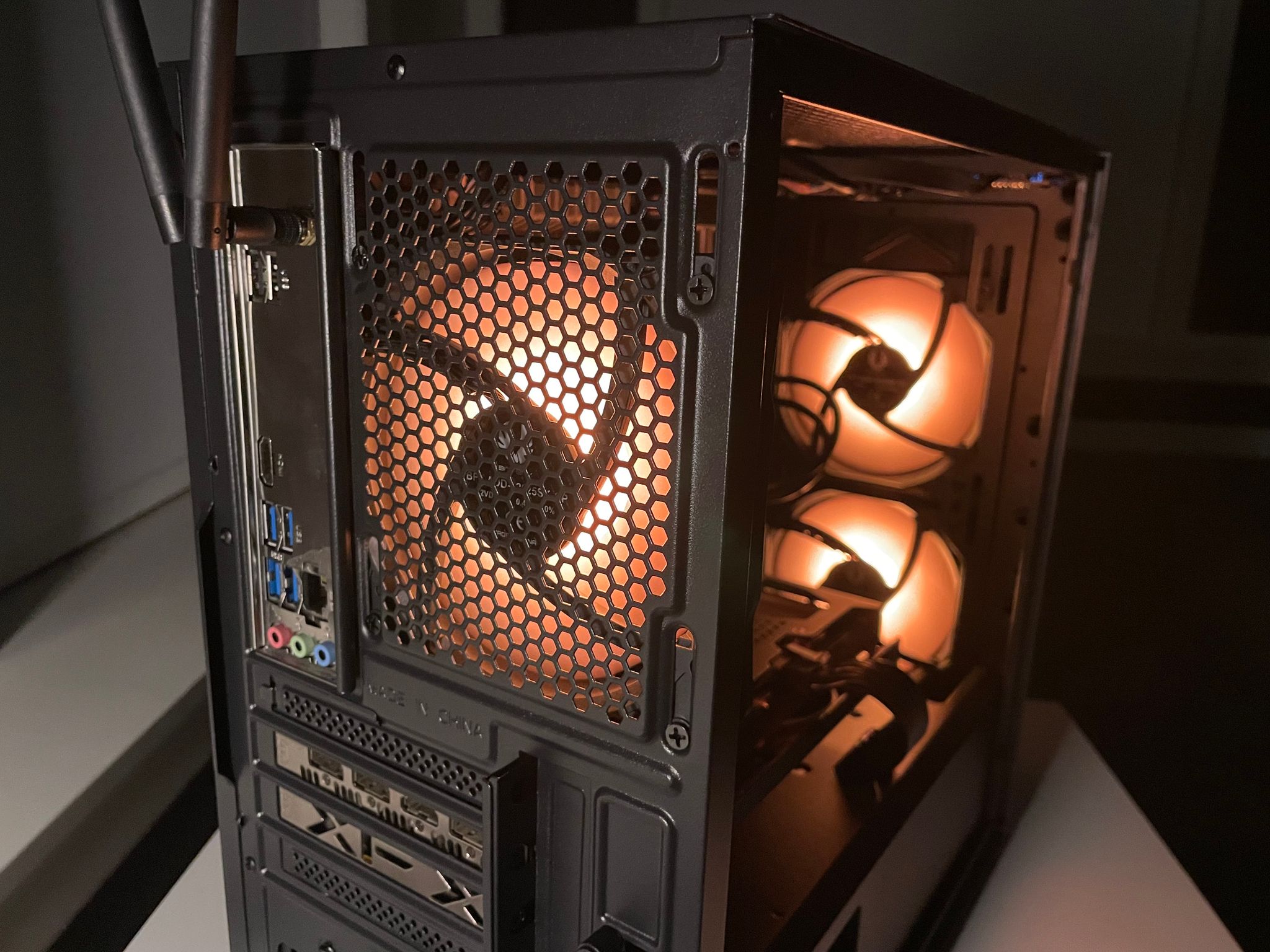 🖤🤍🩶Ryzen 3600•XFX 6600•1tb nvme🩶🤍🖤