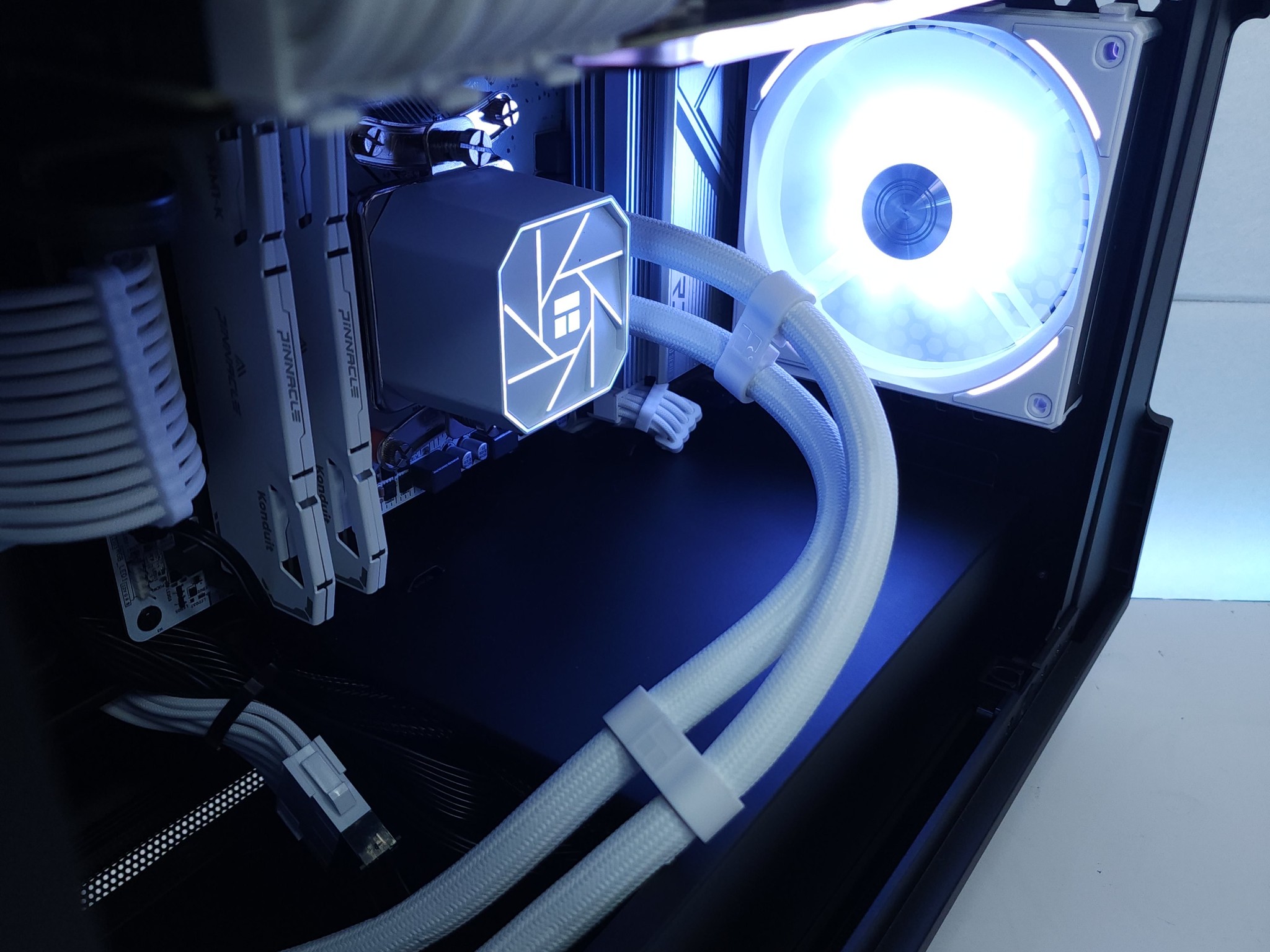🖤🤍RTX 3080Ti | Ryzen 7 5700X | 32GB 3200MHz | 1TB NVMe SSD 》FREE SHIPPING