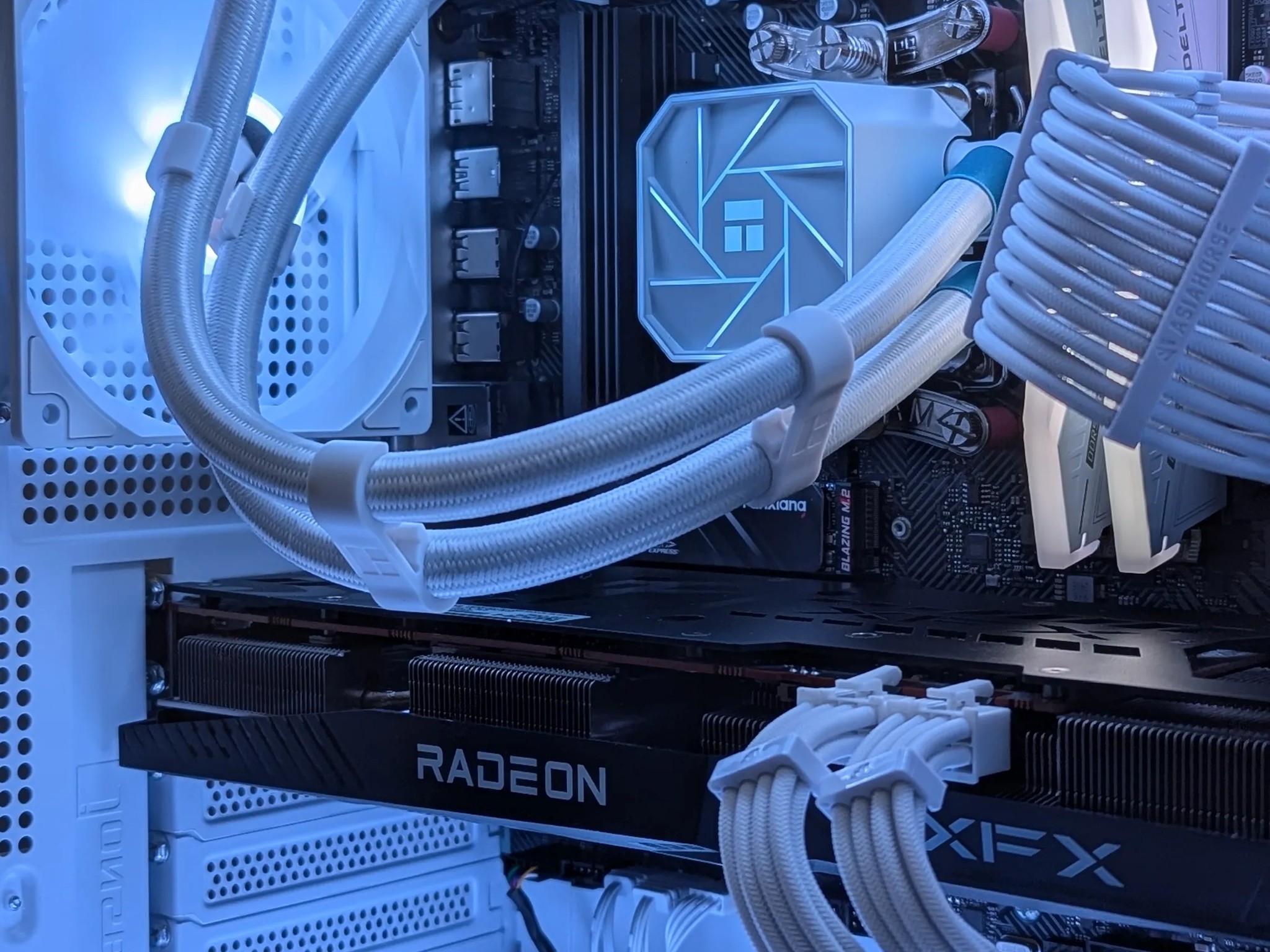 1440p Mid-Range BEAST - Ryzen 5 7500F -  RX 6700 XT